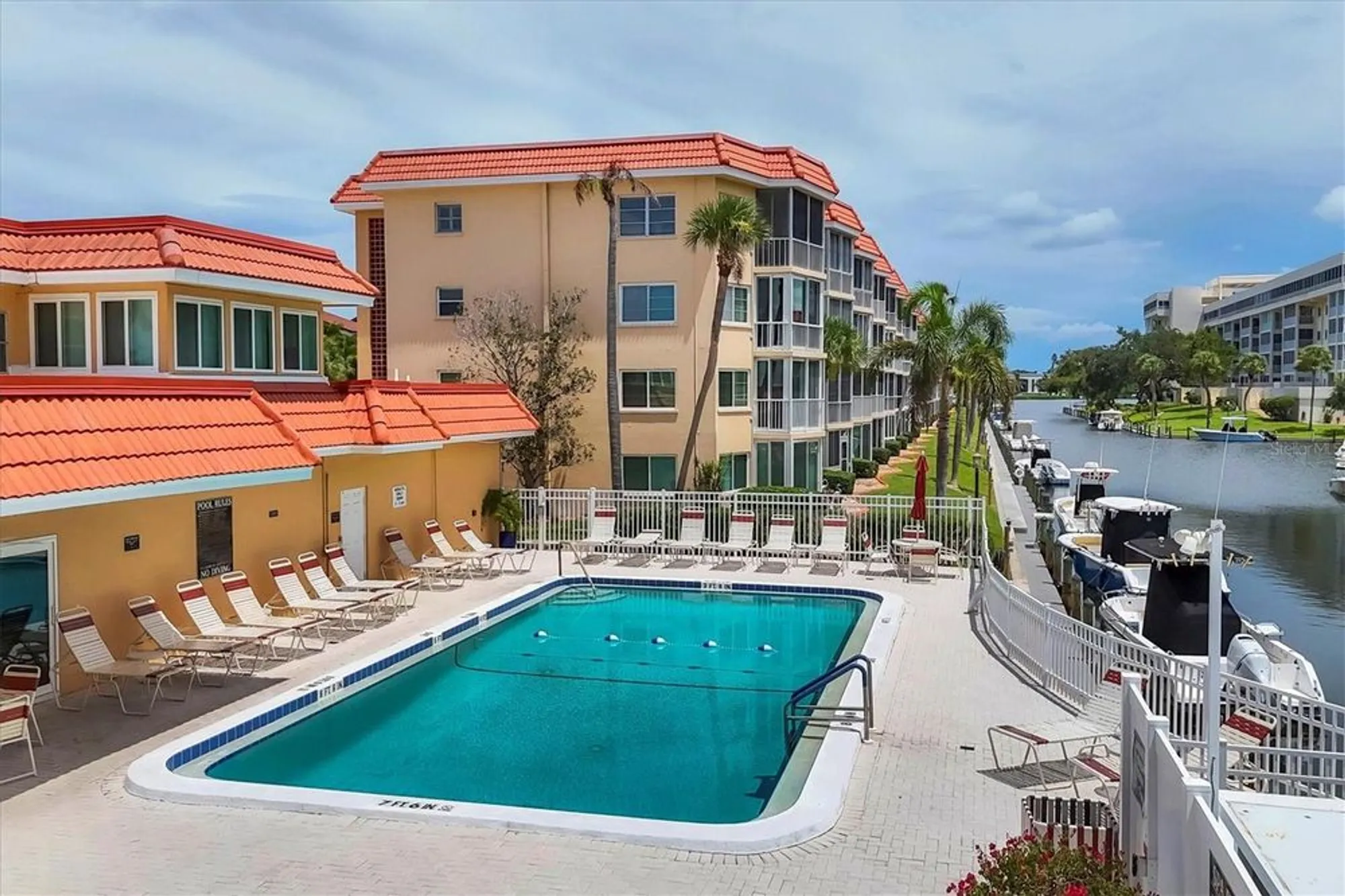 Property Slideshow image 50 of 55 | 1350 n portofino dr apt 107, Sarasota, FL, 34242