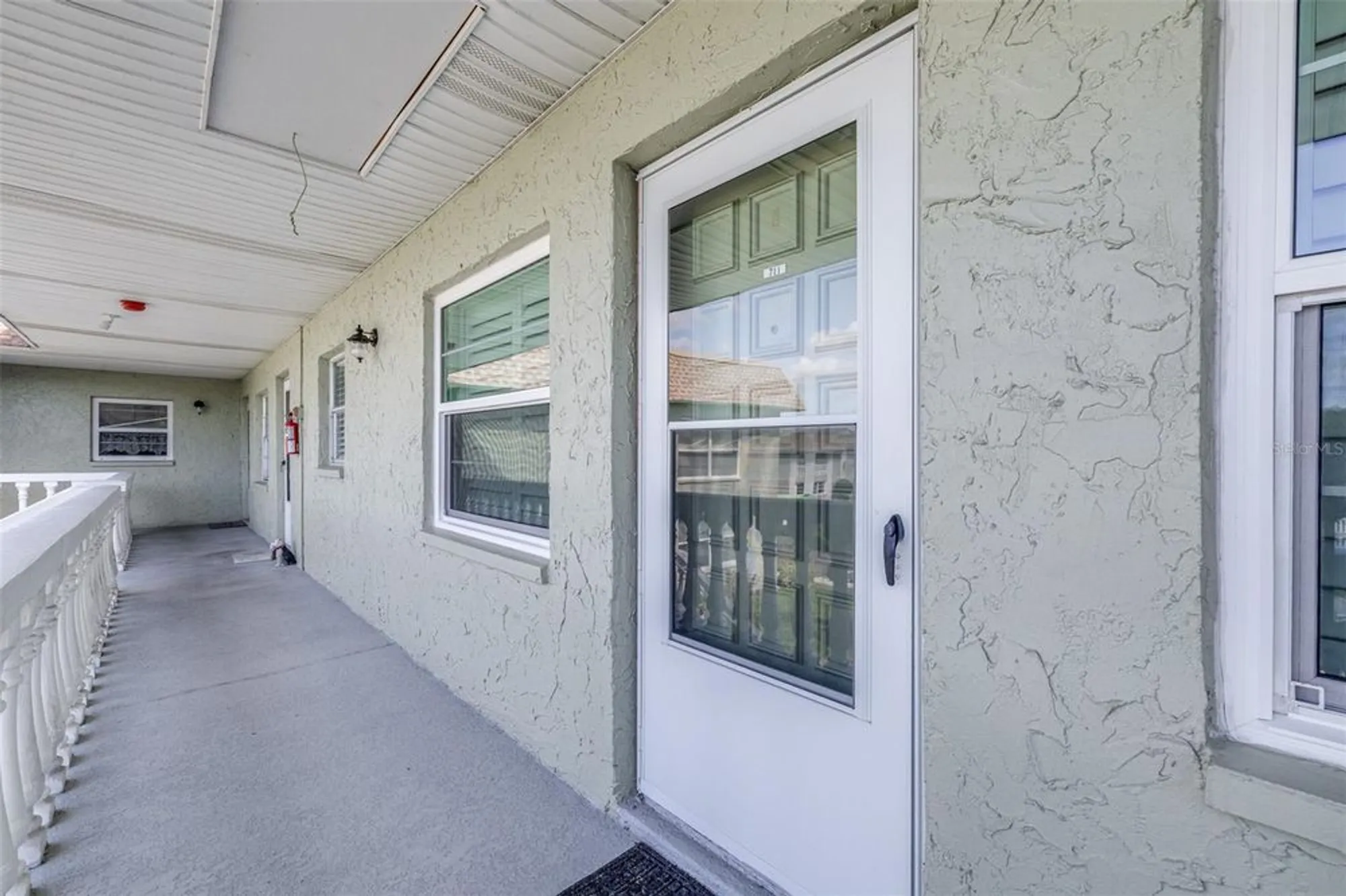 Property Slideshow image 4 of 33 | 1250 s pinellas ave apt 711, Tarpon Springs, FL, 34689