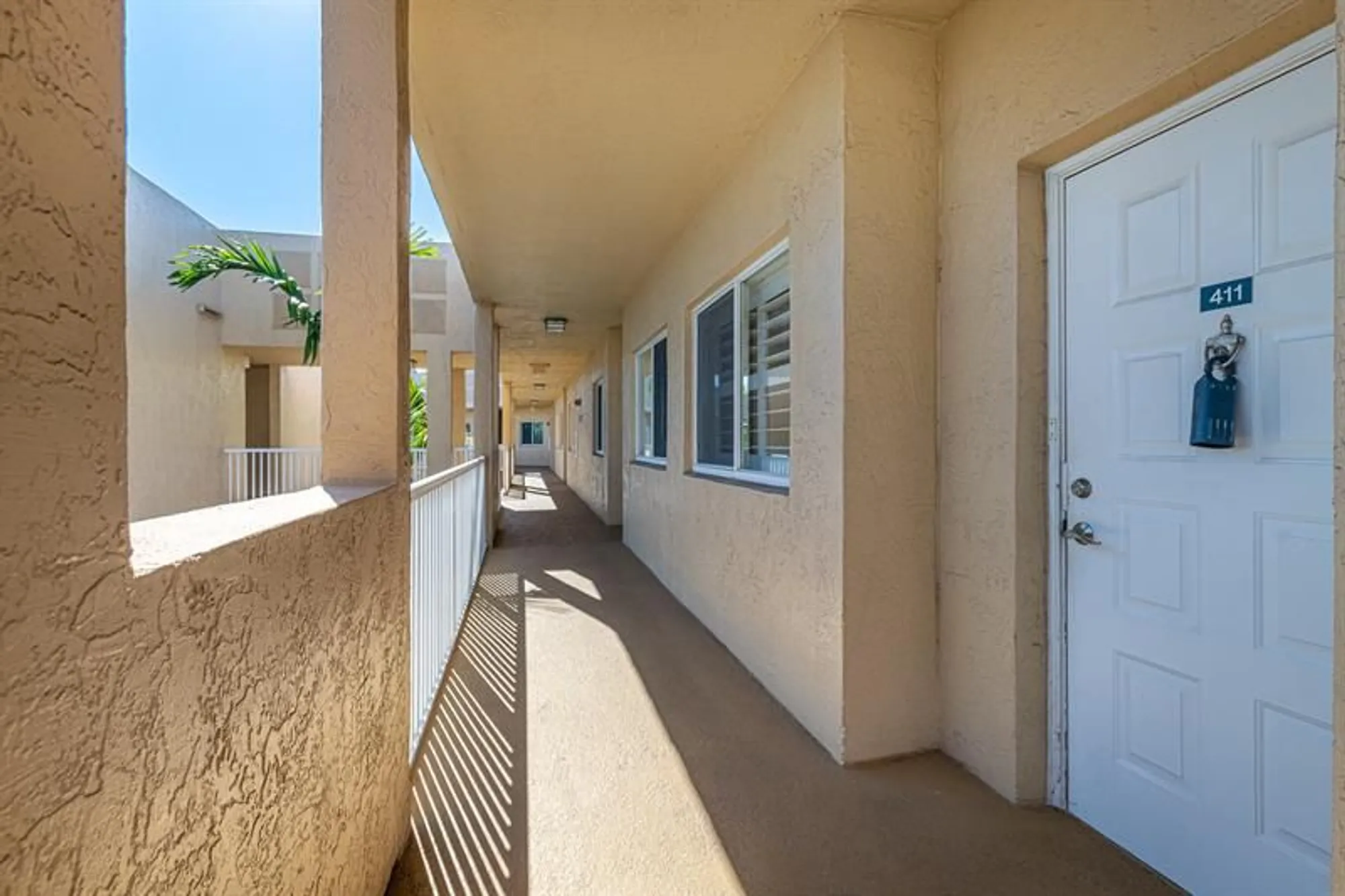 Property Slideshow image 3 of 44 | 7739 southampton ter 411, Tamarac, FL, 33321