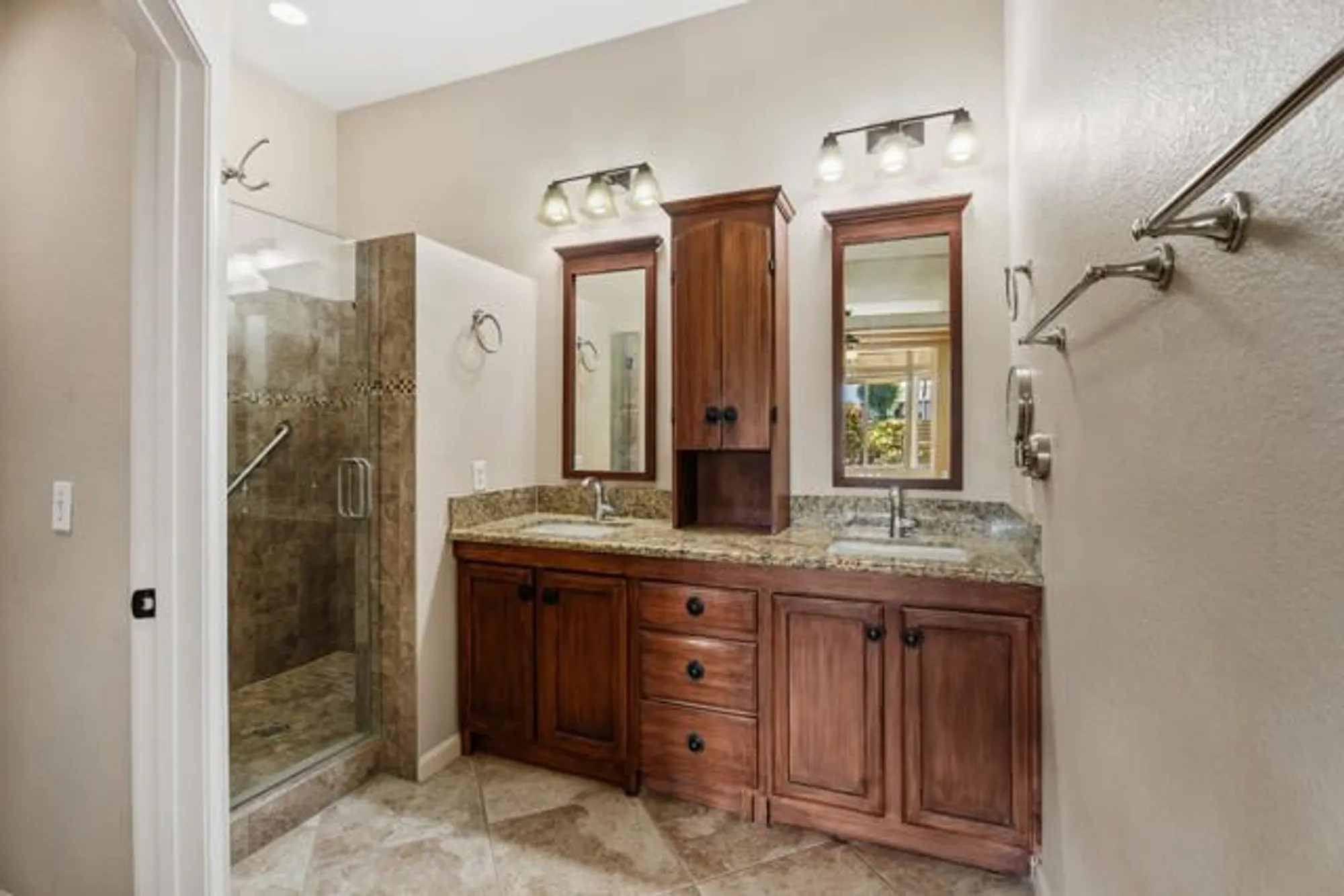 Property Slideshow image 16 of 21 | 80441 muirfield dr, Indio, CA, 92201