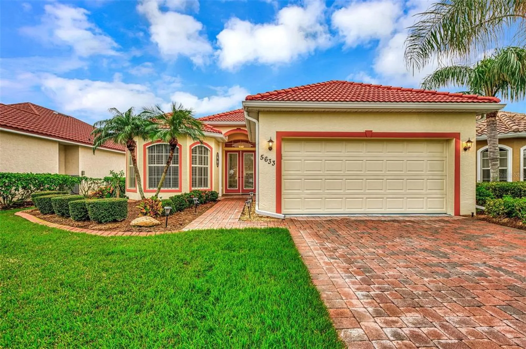 Property Slideshow image 7 of 55 | 5633 whispering oaks dr, North Port, FL, 34287