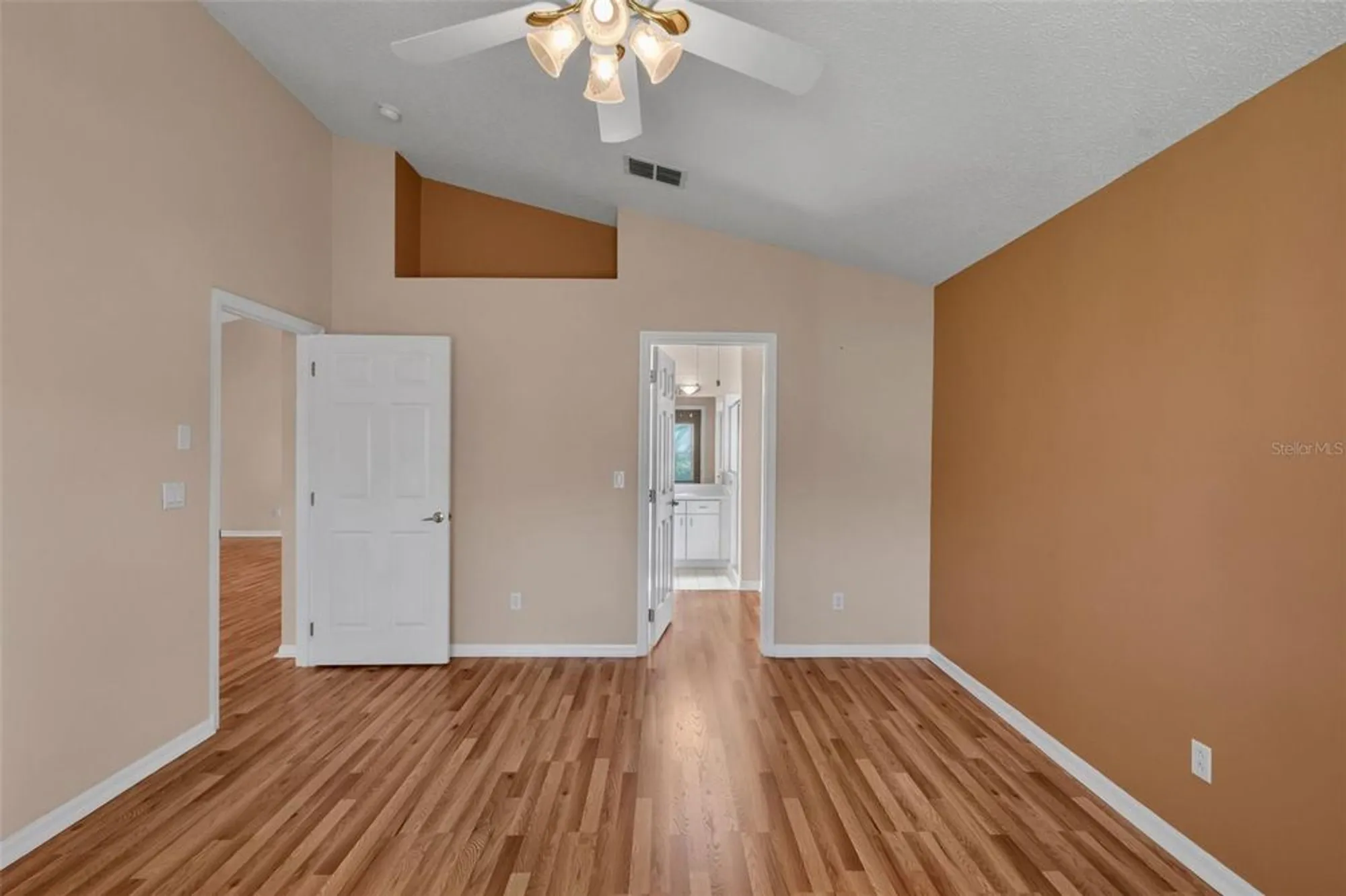 Property Slideshow image 18 of 44 | 3566 eversholt st, Clermont, FL, 34711