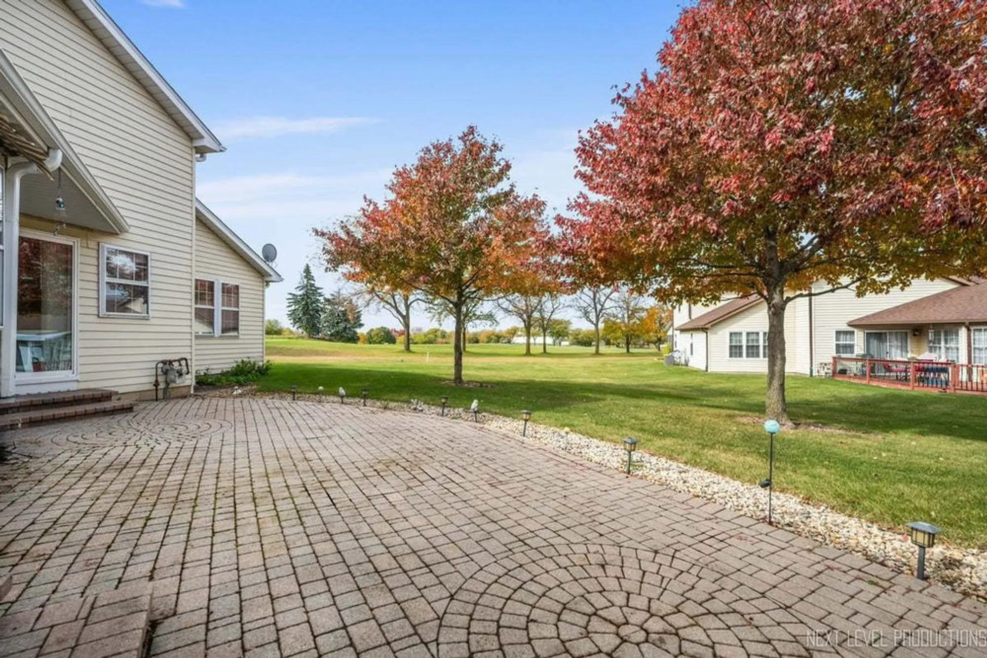 Property Slideshow image 35 of 49 | 21289 silktree cir, Plainfield, IL, 60544