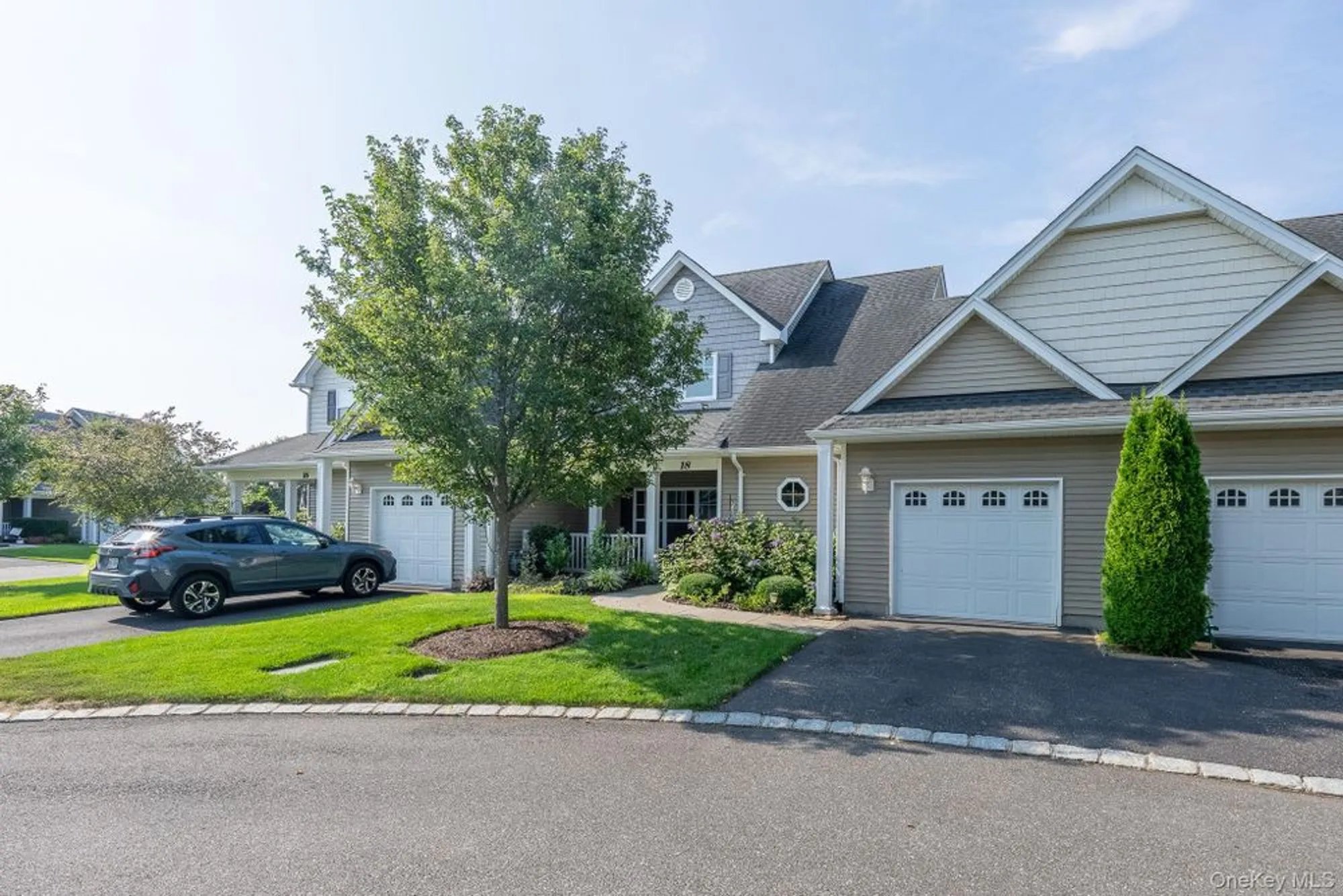 Property Slideshow image 18 of 22 | 18 kennsington ct, Riverhead, NY, 11901