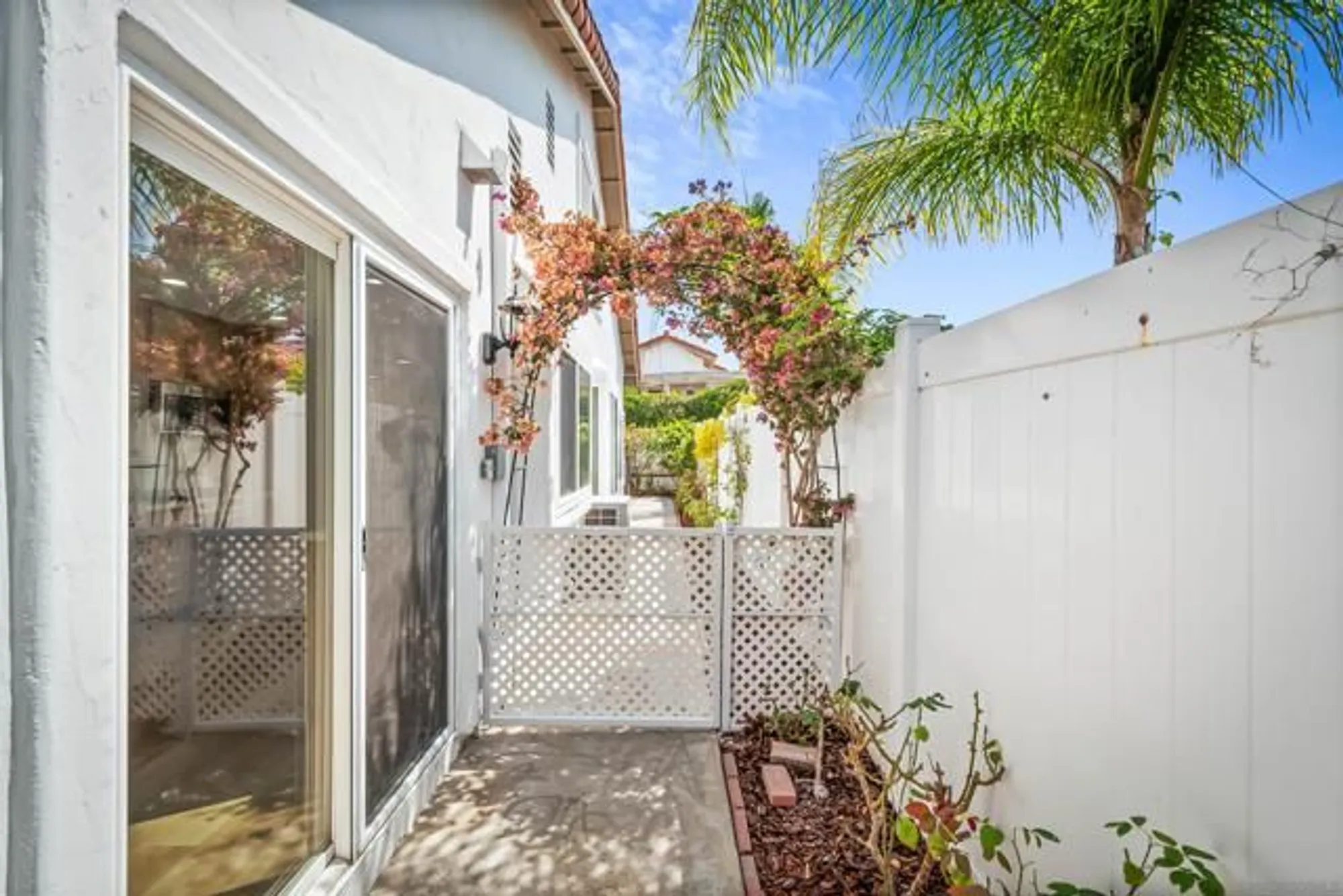 Property Slideshow image 40 of 47 | 4058 lemnos way, Oceanside, CA, 92056