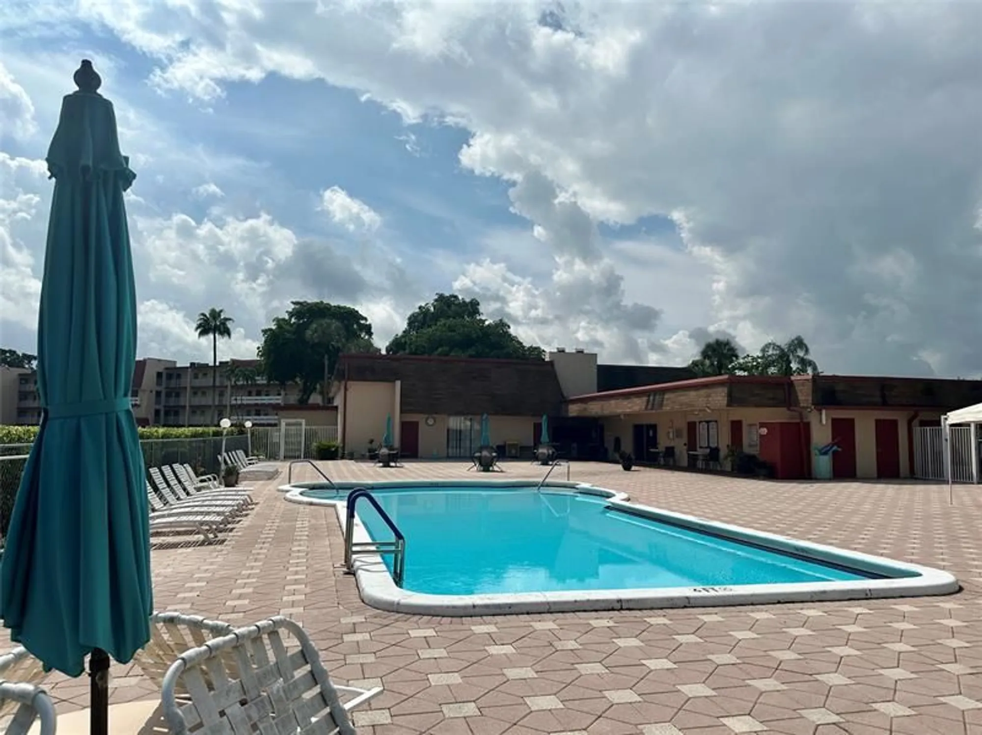 Property Slideshow image 1 of 17 | 1015 country club dr 307, Margate, FL, 33063