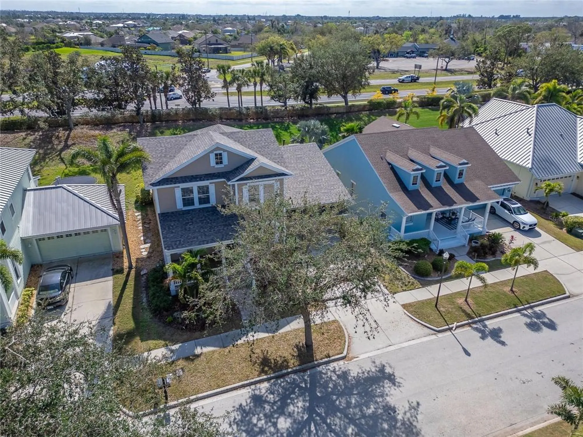Property Slideshow image 83 of 100 | 410 manns harbor dr, Apollo Beach, FL, 33572