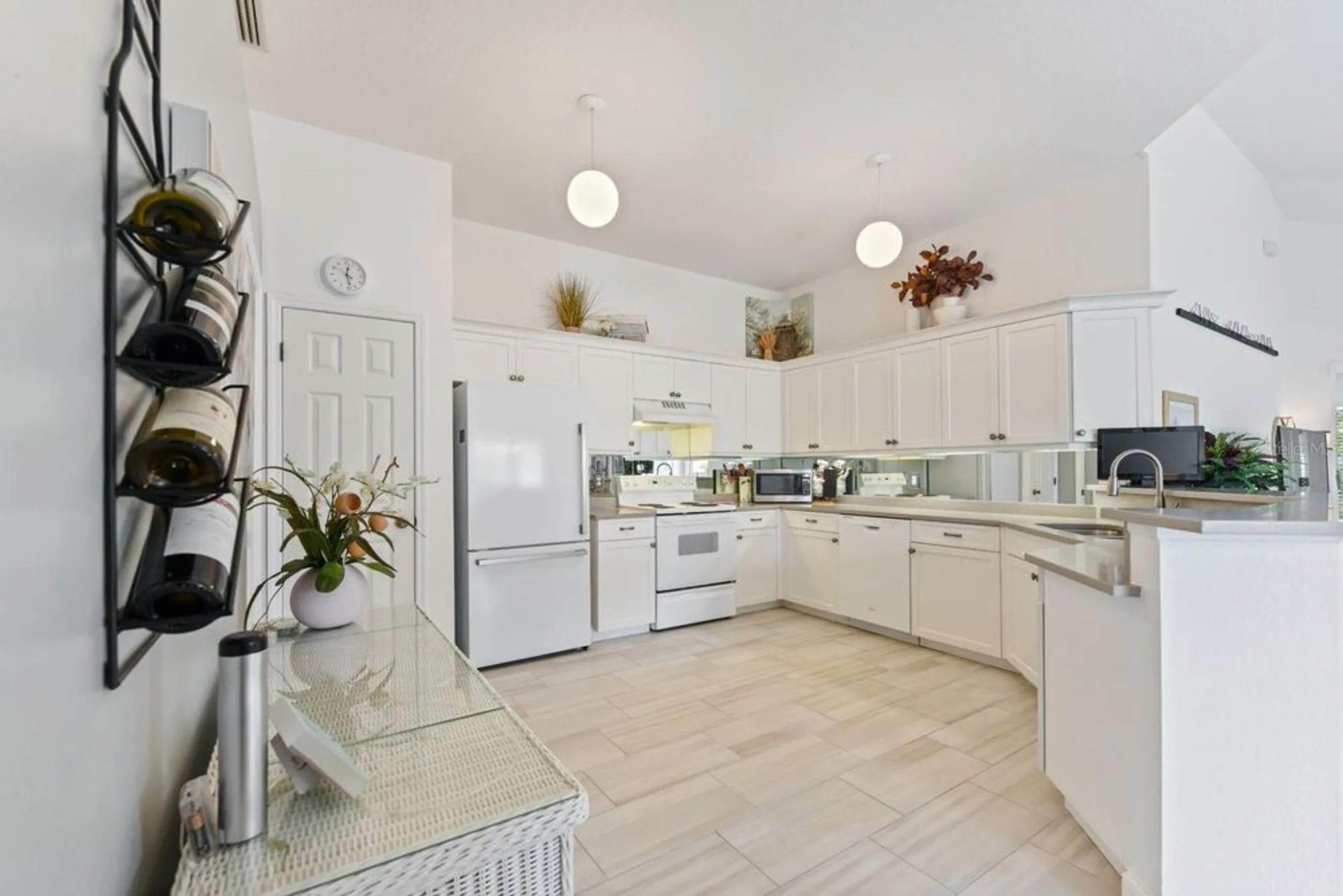 Property Slideshow image 29 of 68 | 512 islamorada blvd, Punta Gorda, FL, 33955