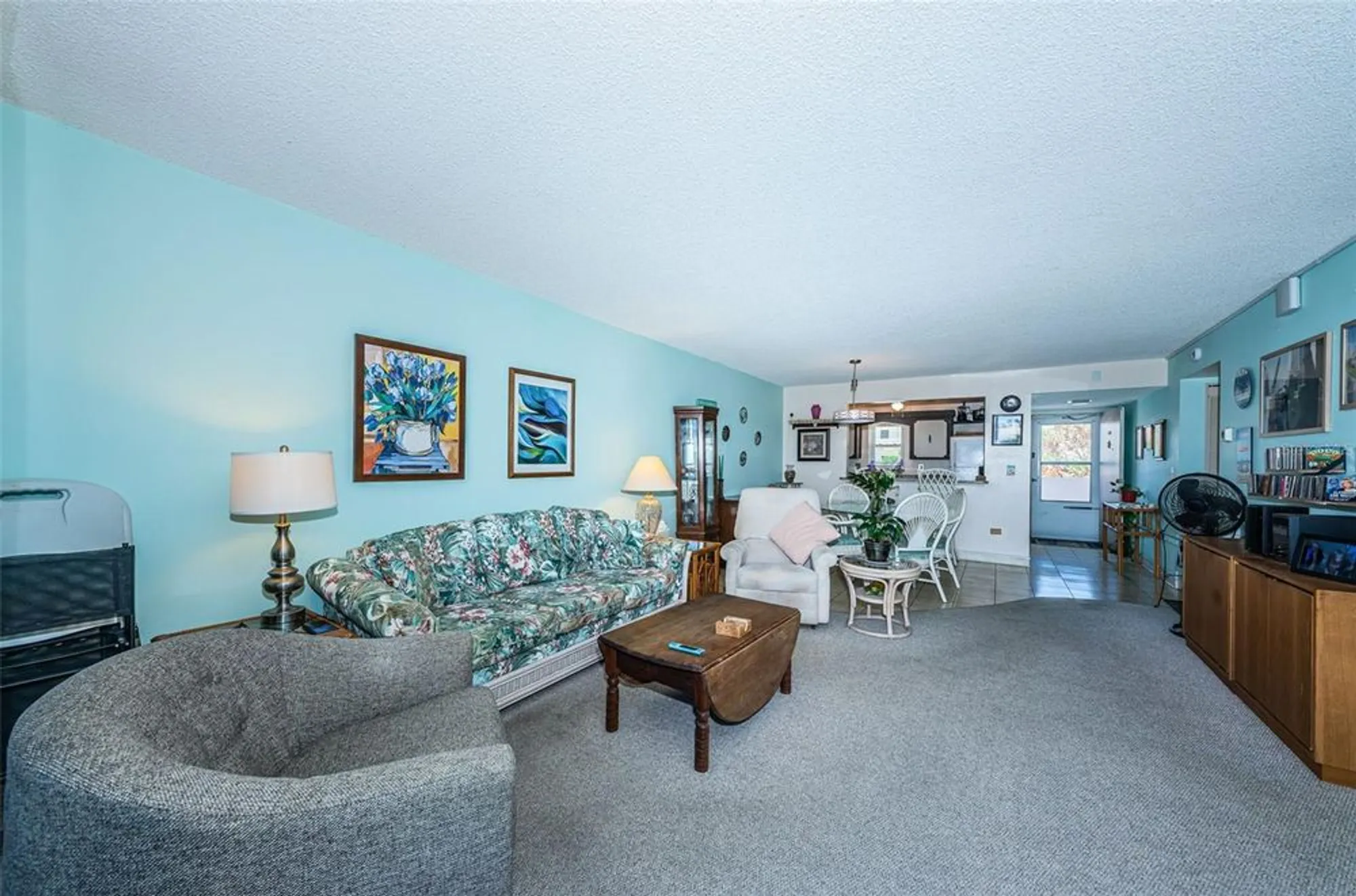 Property Slideshow image 5 of 32 | 7405 bay island dr 220, South Pasadena, FL, 33707