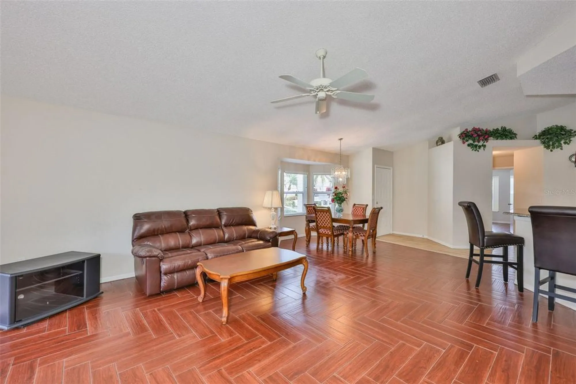 Property Slideshow image 3 of 40 | 2433 nantucket harbor loop, Sun City Center, FL, 33573