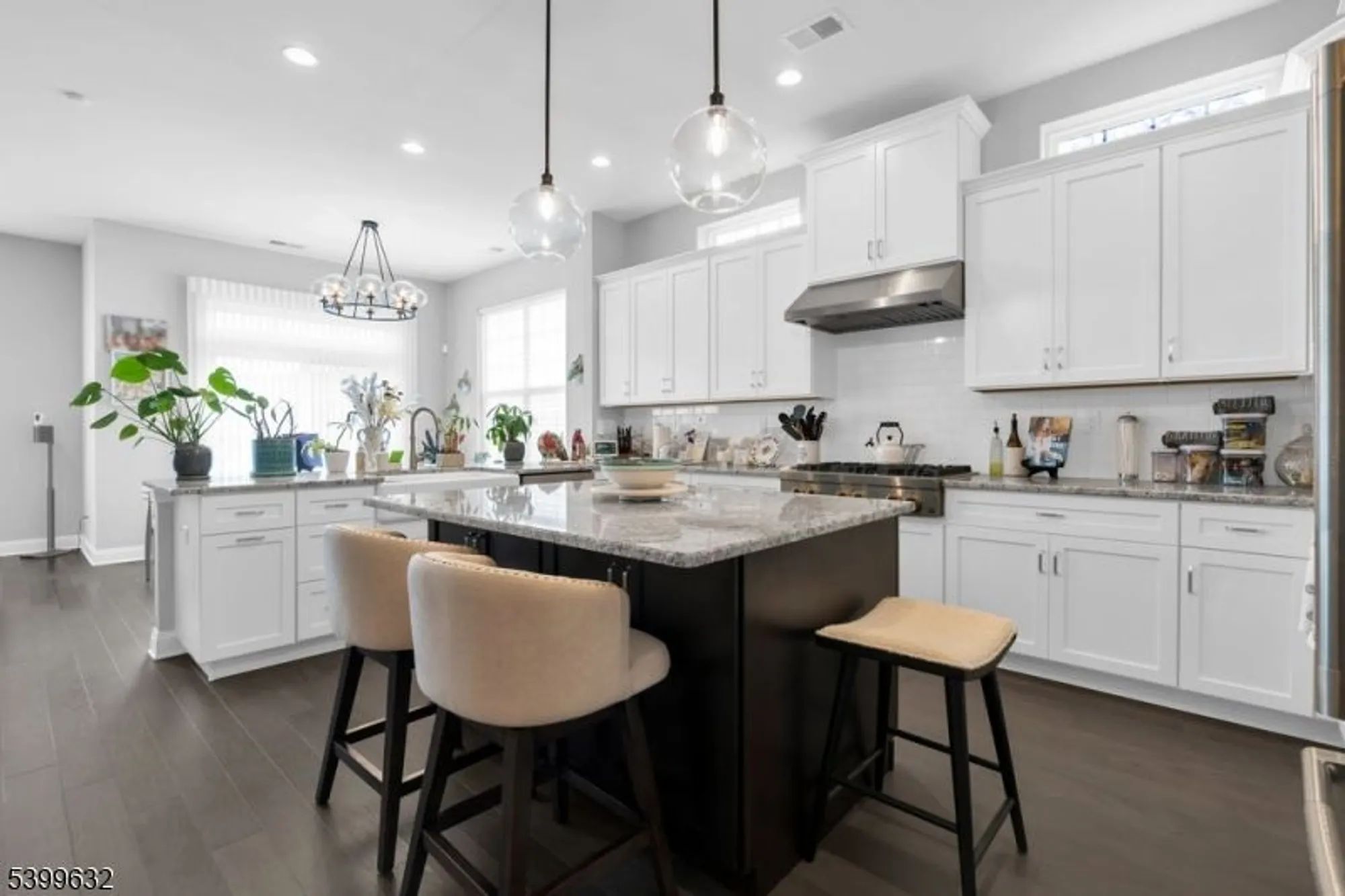 Property Slideshow image 12 of 44 | 48 drake way, Flanders, NJ, 07836