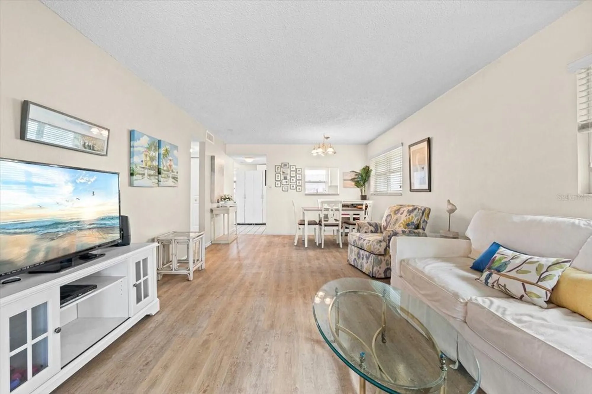 Property Slideshow image 15 of 27 | 304 47th avenue dr 307, Bradenton, FL, 34207