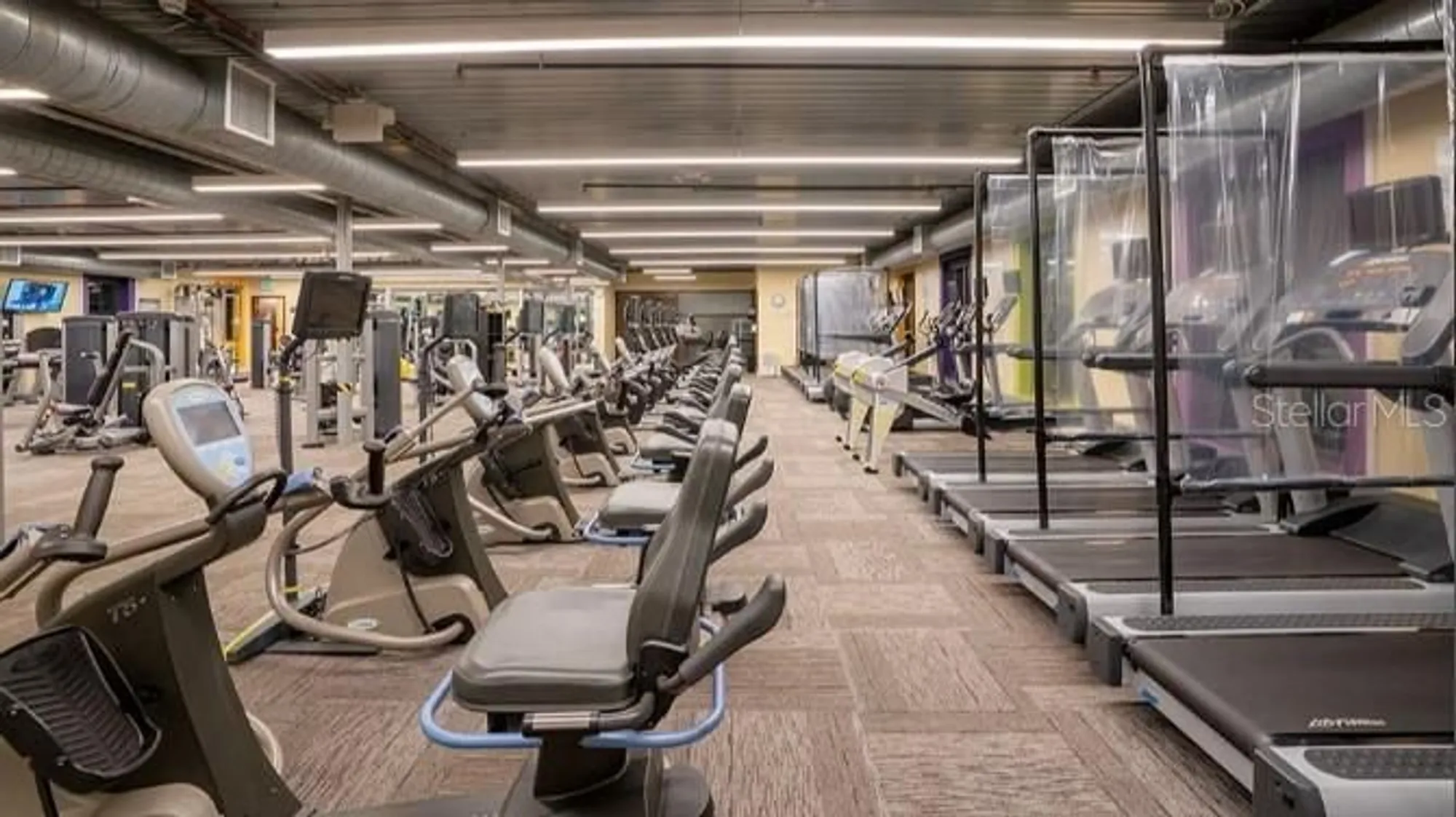 Property Slideshow image 64 of 72 | 951 villeroy greens dr, Sun City Center, FL, 33573