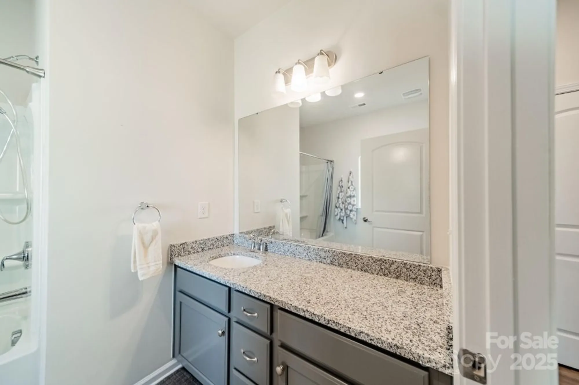 Property Slideshow image 15 of 24 | 508 vermeer ct, Mount Holly, NC, 28120