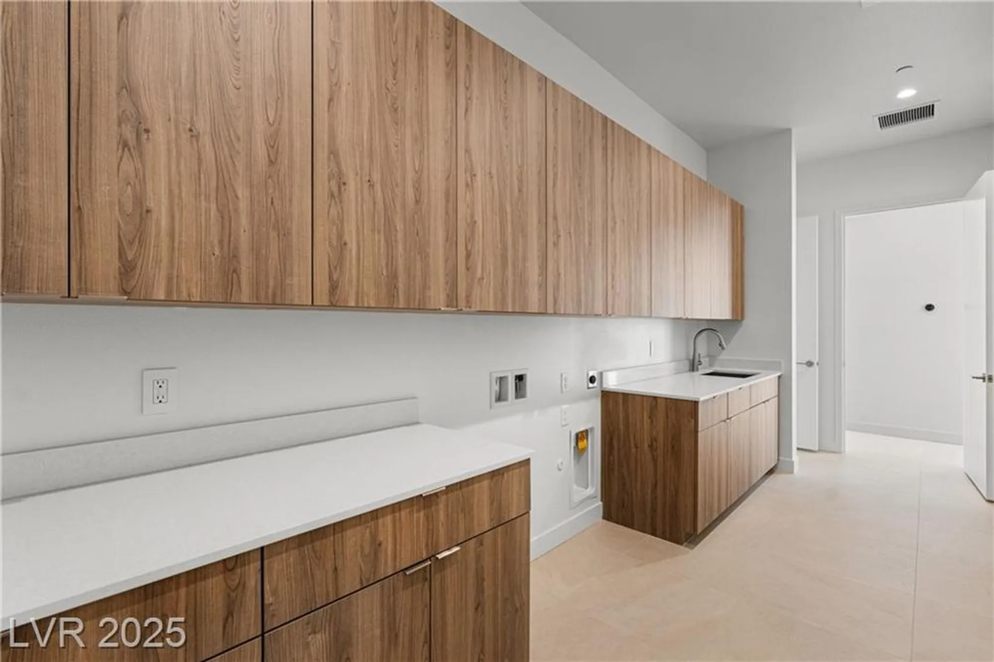 Property Slideshow image 70 of 98 | 1533 pleasant bay ct, Henderson, NV, 89011