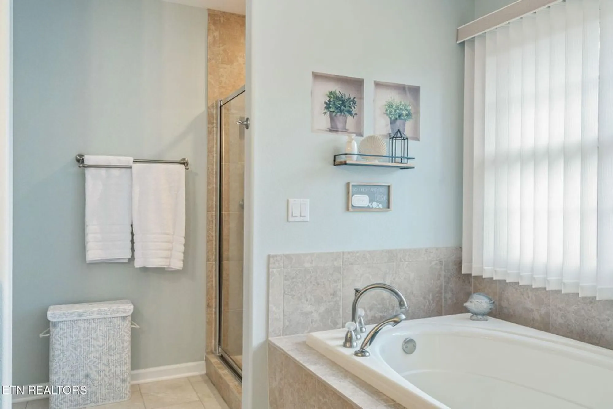 Property Slideshow image 24 of 45 | 12 dewsbury ter, Crossville, TN, 38558