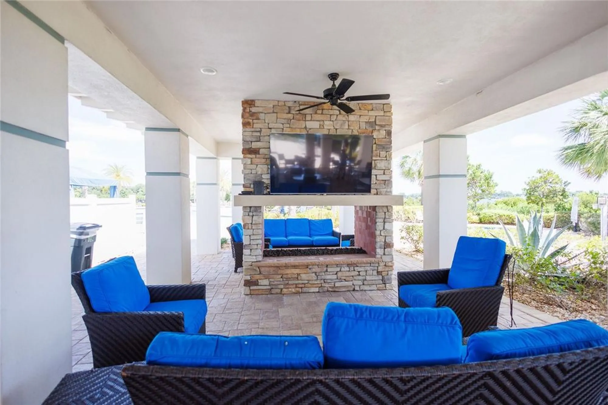 Property Slideshow image 64 of 88 | 2606 meadowedge loop, Saint Cloud, FL, 34772