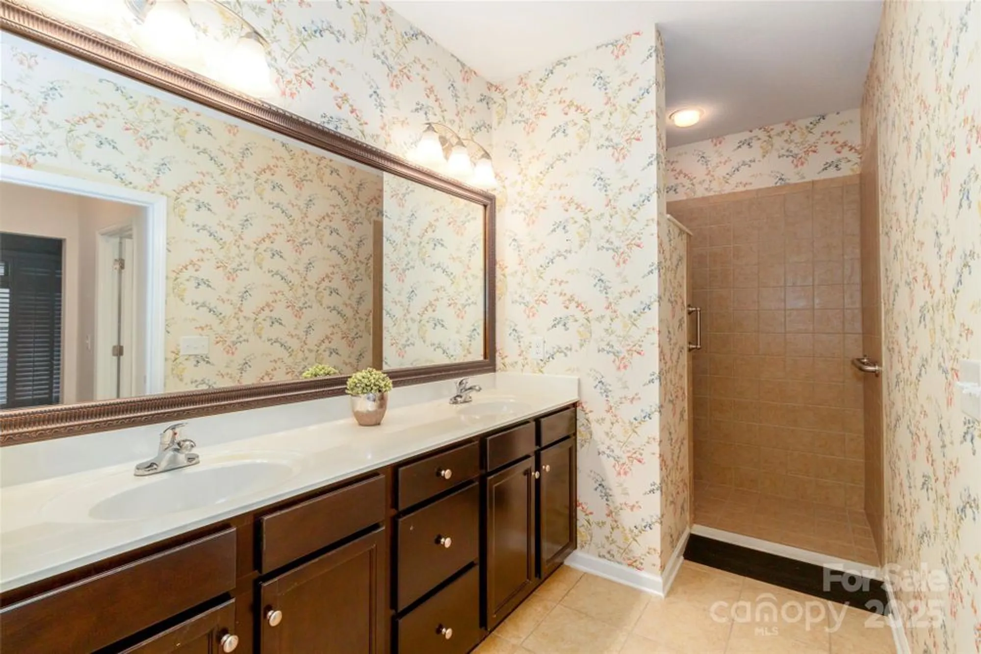 Property Slideshow image 18 of 46 | 4423 parkgate dr, Matthews, NC, 28105