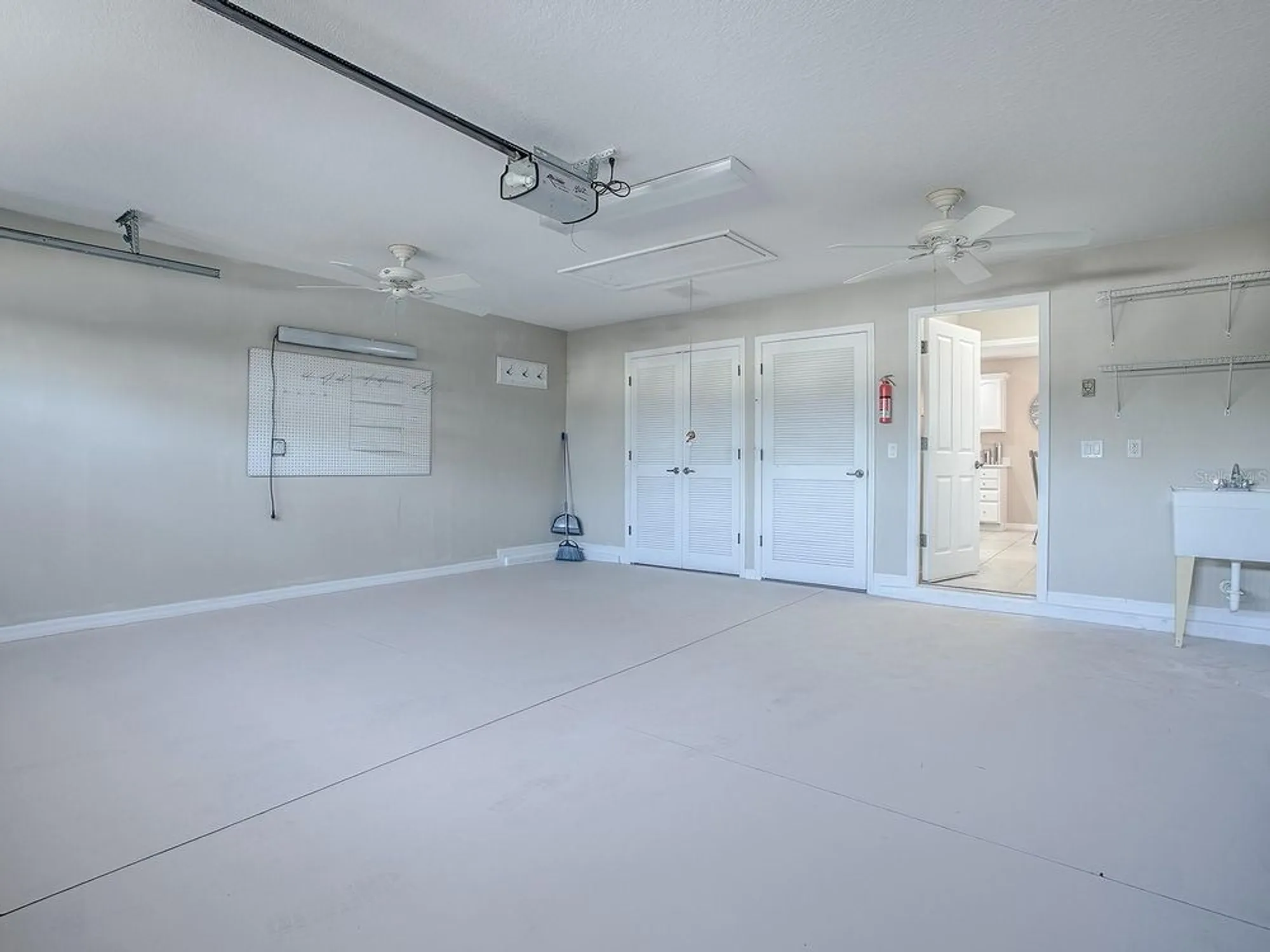 Property Slideshow image 23 of 32 | 470 monetta ln, The Villages, FL, 32162