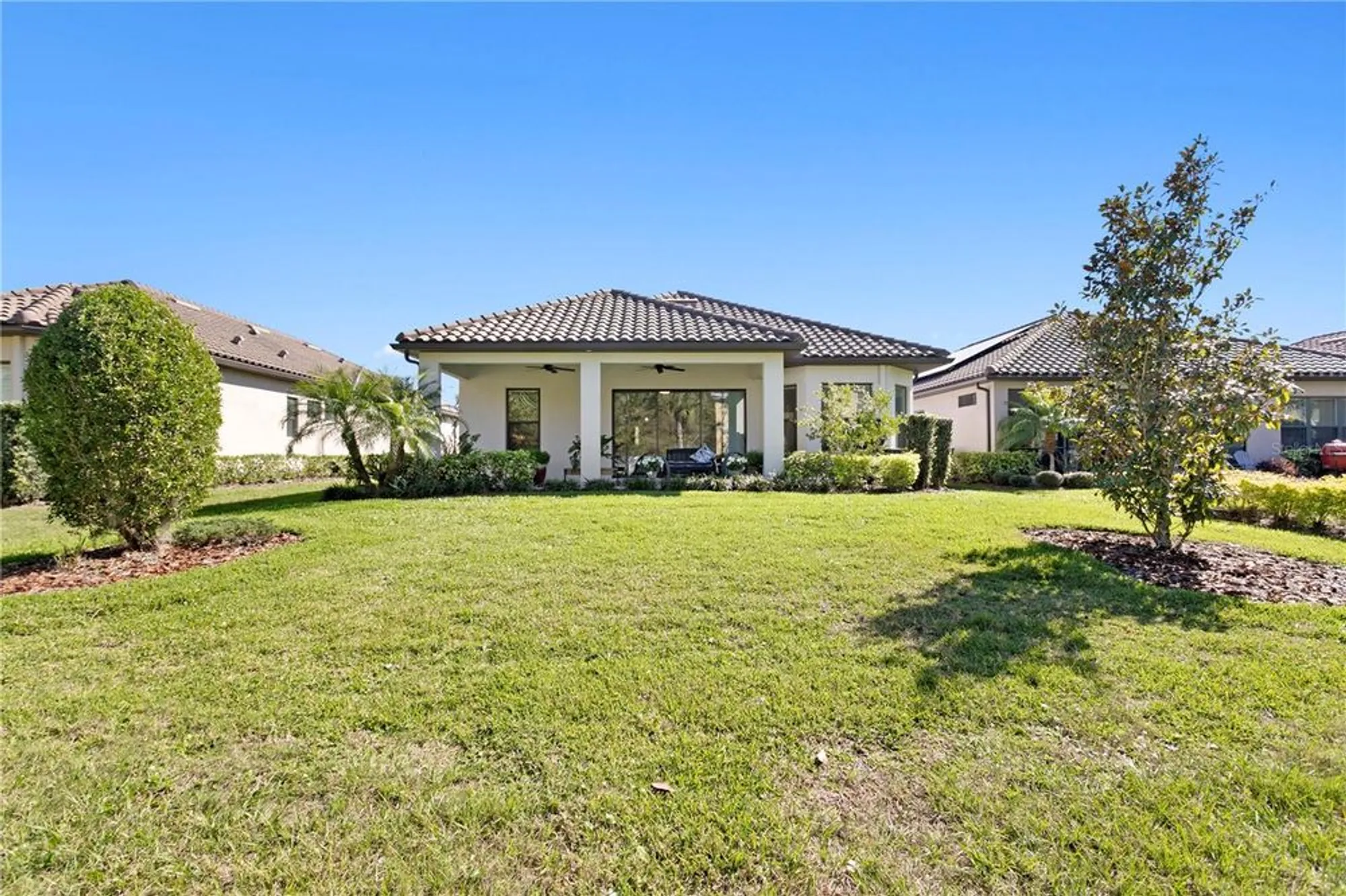 Property Slideshow image 40 of 68 | 20173 umbria hill dr, Tampa, FL, 33647