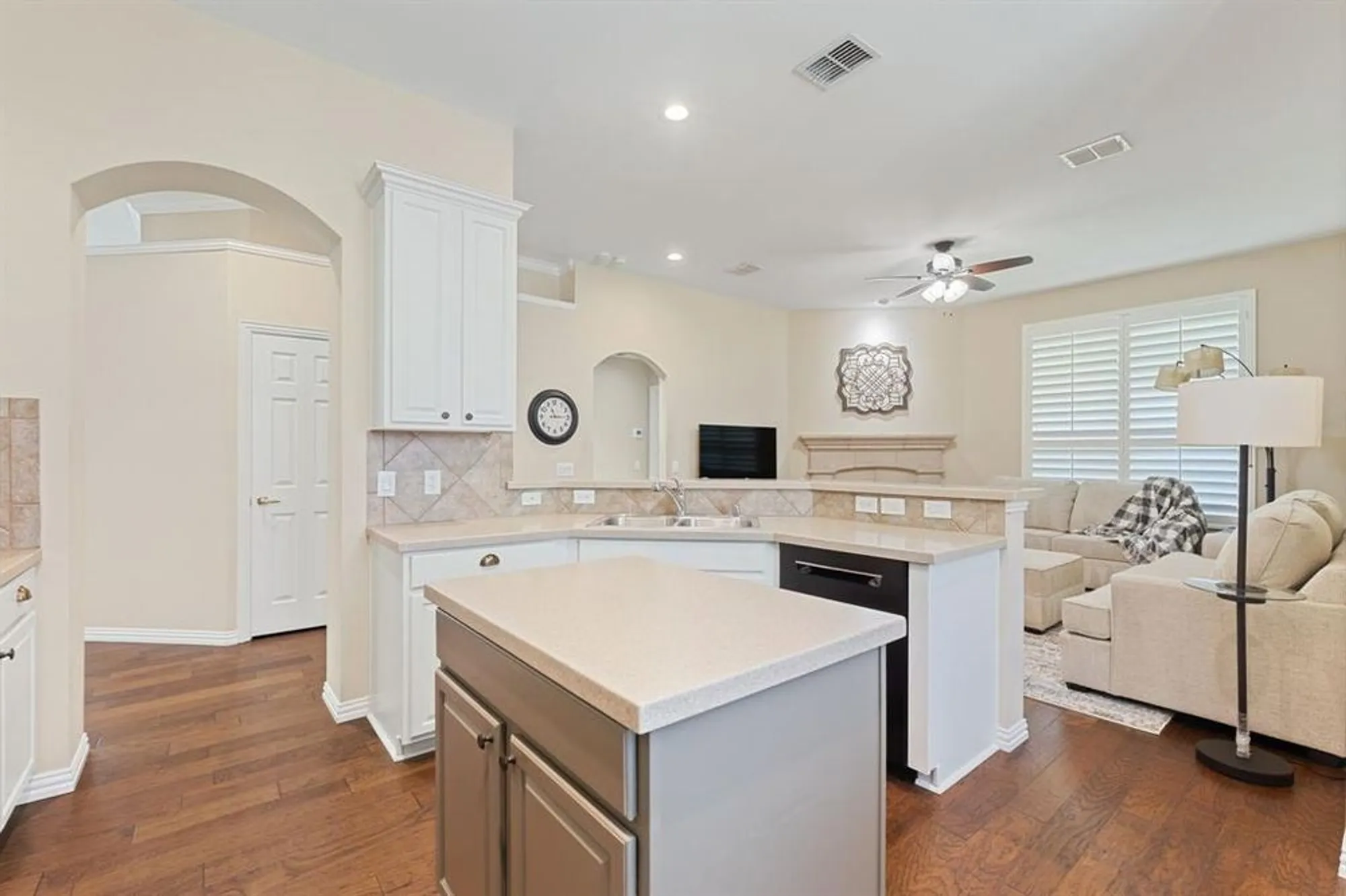 Property Slideshow image 12 of 36 | 900 medinah dr, Fairview, TX, 75069