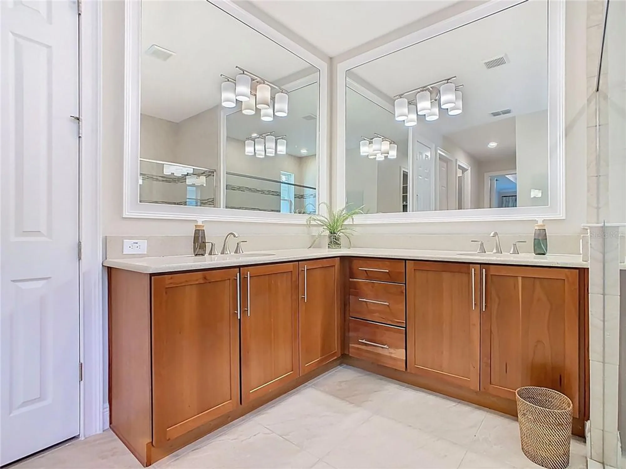 Property Slideshow image 40 of 67 | 418 treviso dr, Kissimmee, FL, 34759