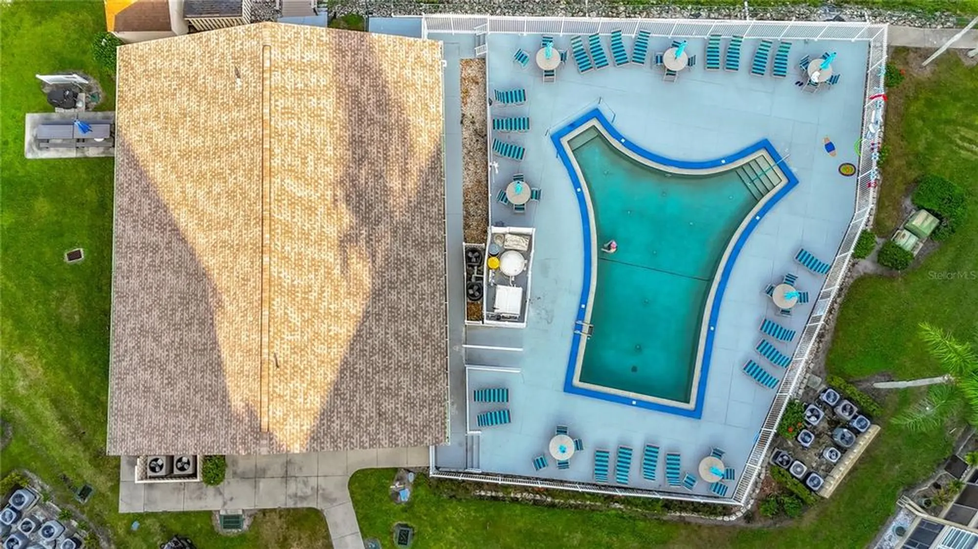 Property Slideshow image 29 of 51 | 3783 lake bayshore dr # h404, Bradenton, FL, 34205