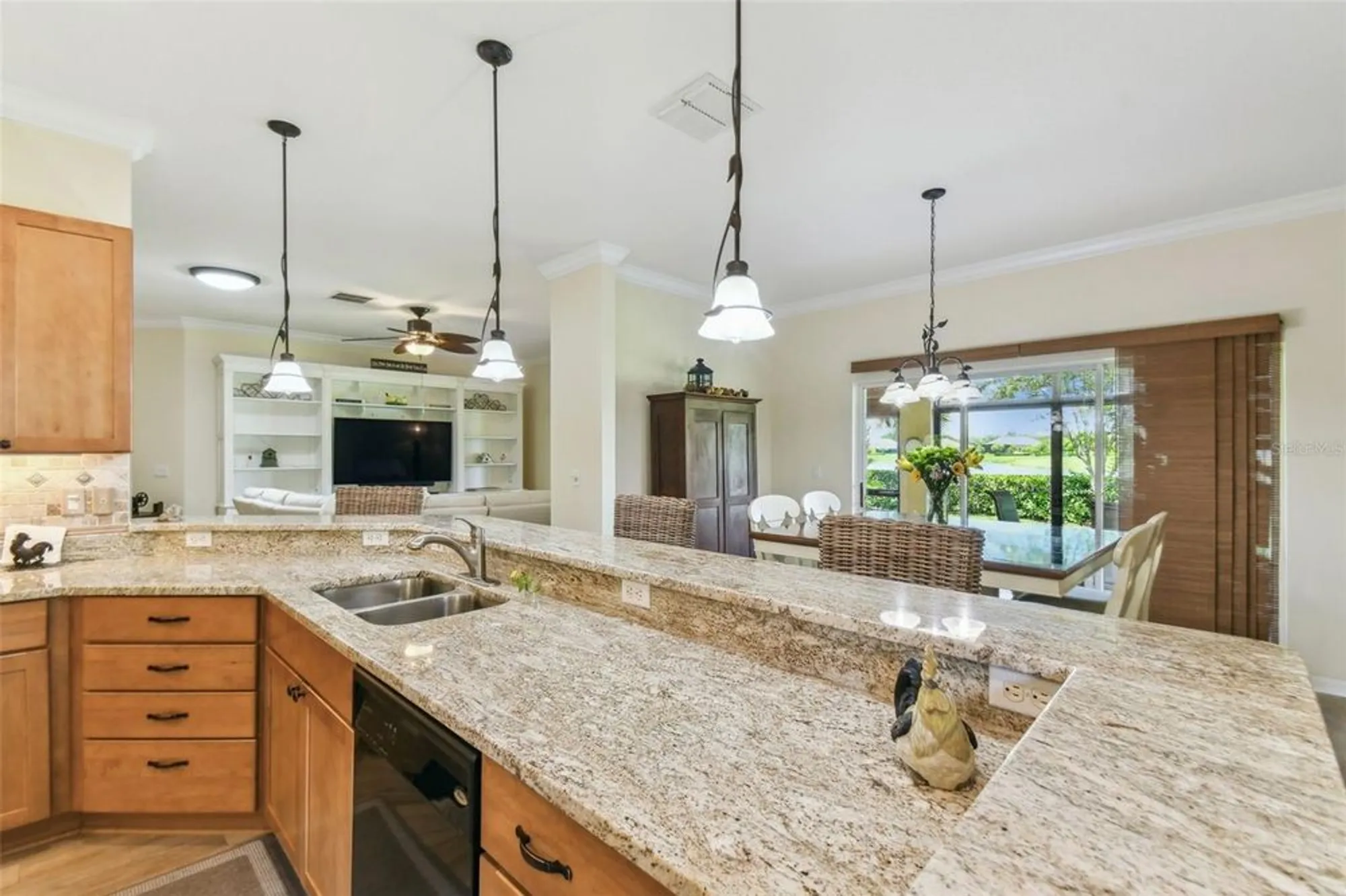 Property Slideshow image 22 of 72 | 217 sorrento rd, Kissimmee, FL, 34759