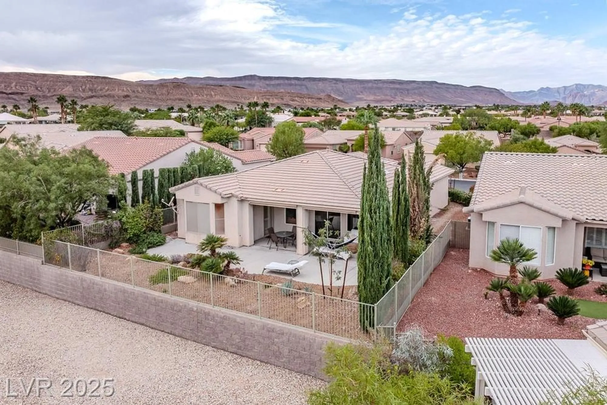 Property Slideshow image 49 of 65 | 5110 silenzio st, Las Vegas, NV, 89135