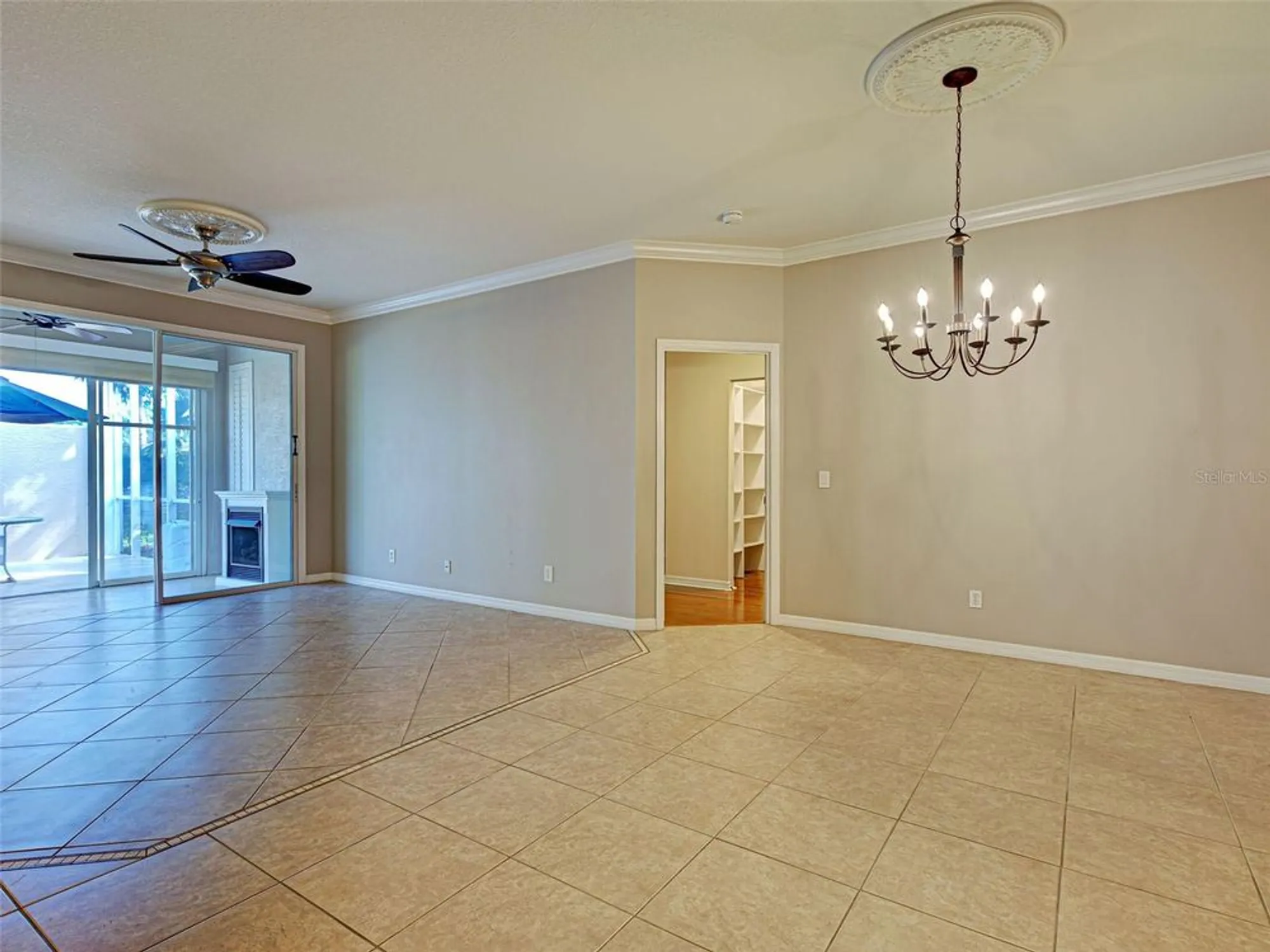 Property Slideshow image 12 of 54 | 912 barclay ct, Venice, FL, 34293