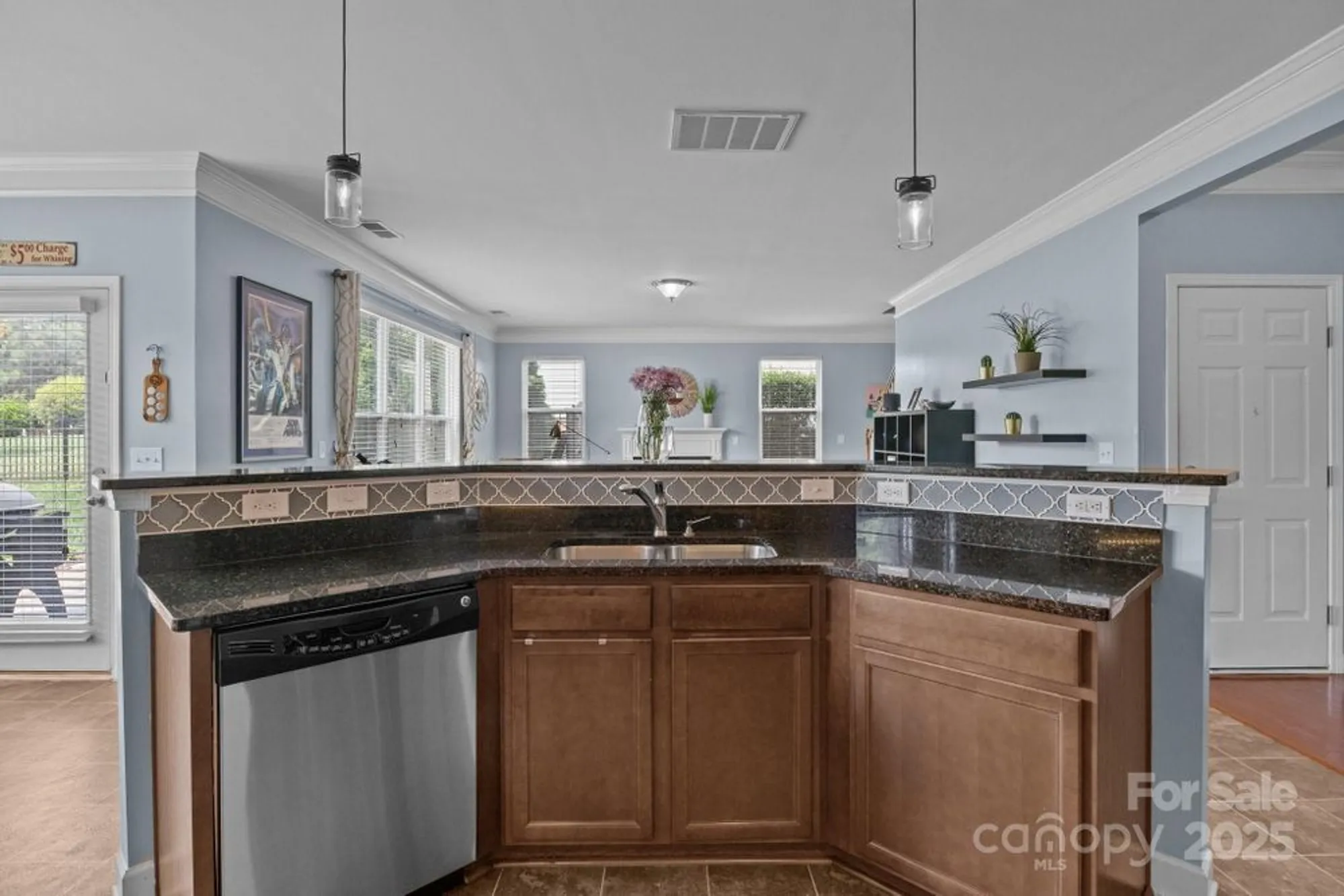 Property Slideshow image 8 of 36 | 4117 bright rd, Charlotte, NC, 28214