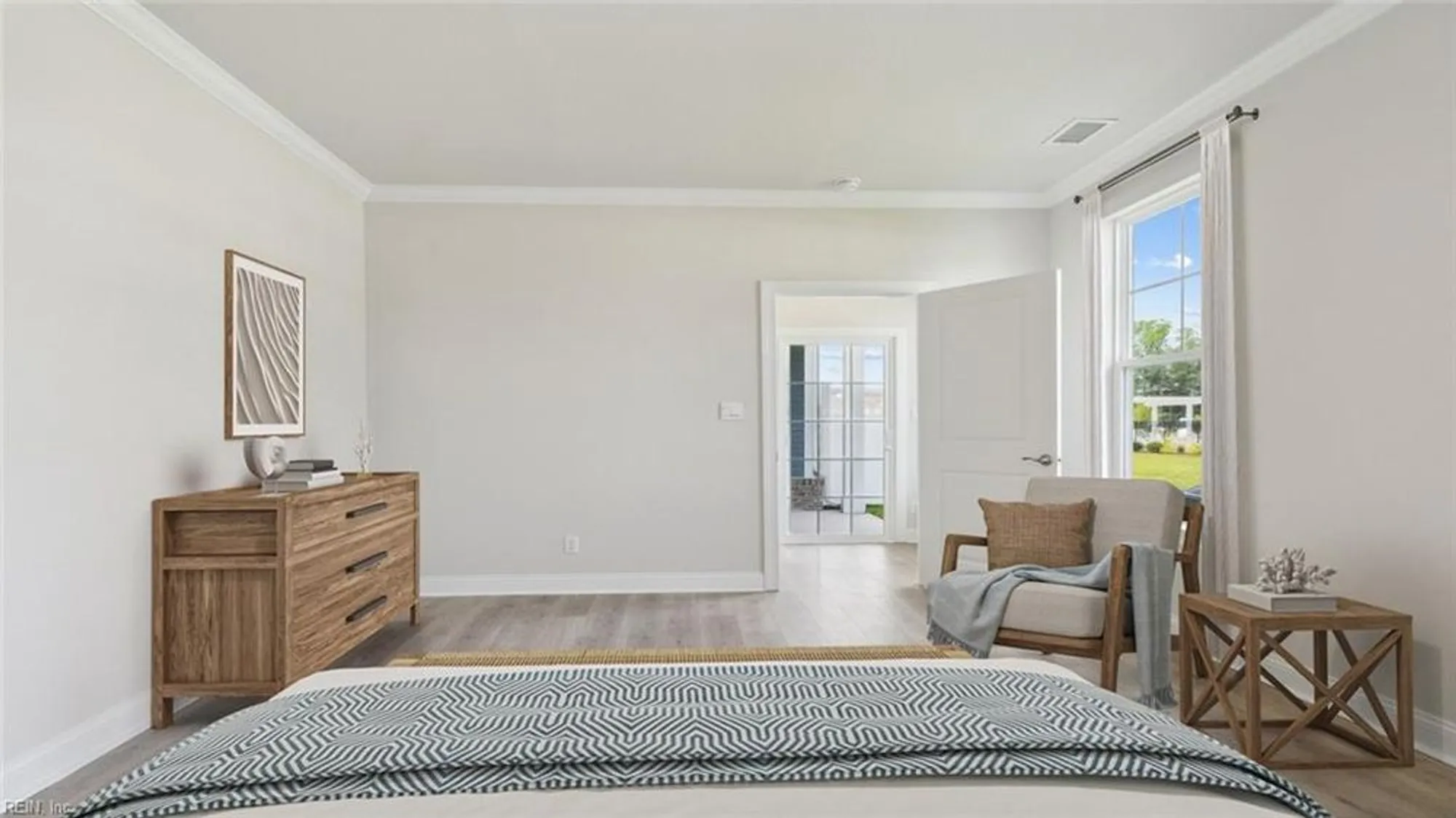 Property Slideshow image 14 of 31 | 2017 barton ln, Chesapeake, VA, 23322