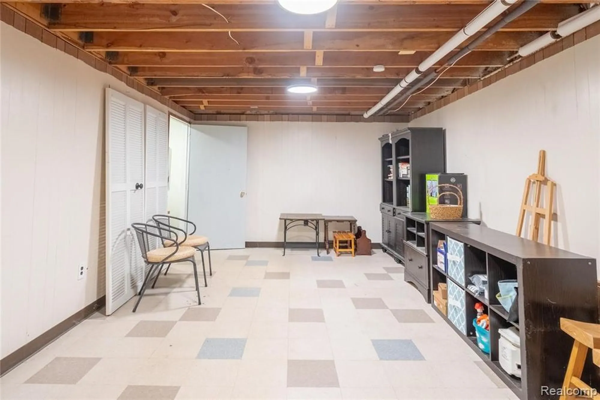 Property Slideshow image 26 of 36 | 61021 heritage blvd # 4, South Lyon, MI, 48178