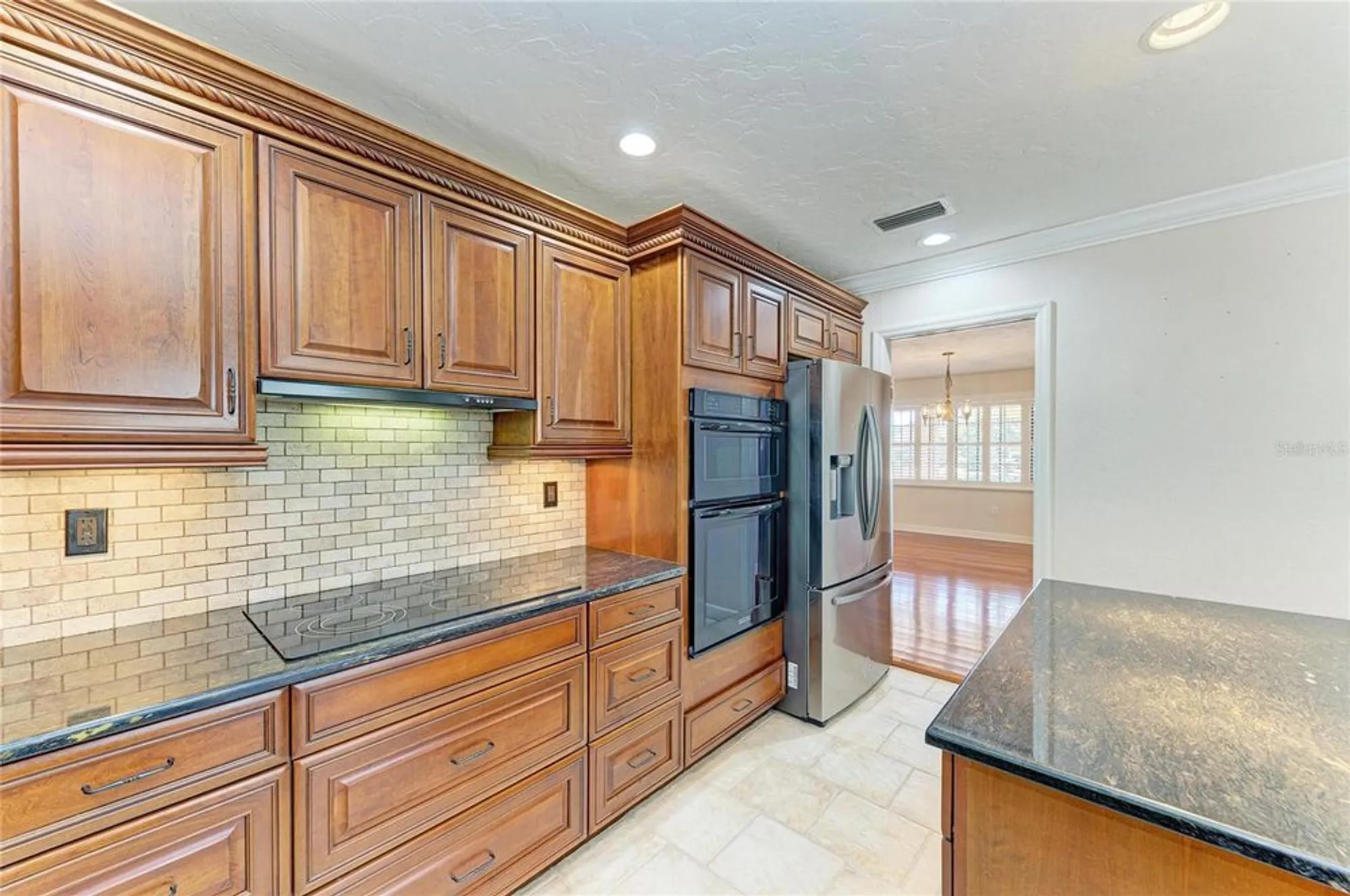 Property Slideshow image 25 of 83 | 5668 country lakes dr, Sarasota, FL, 34243