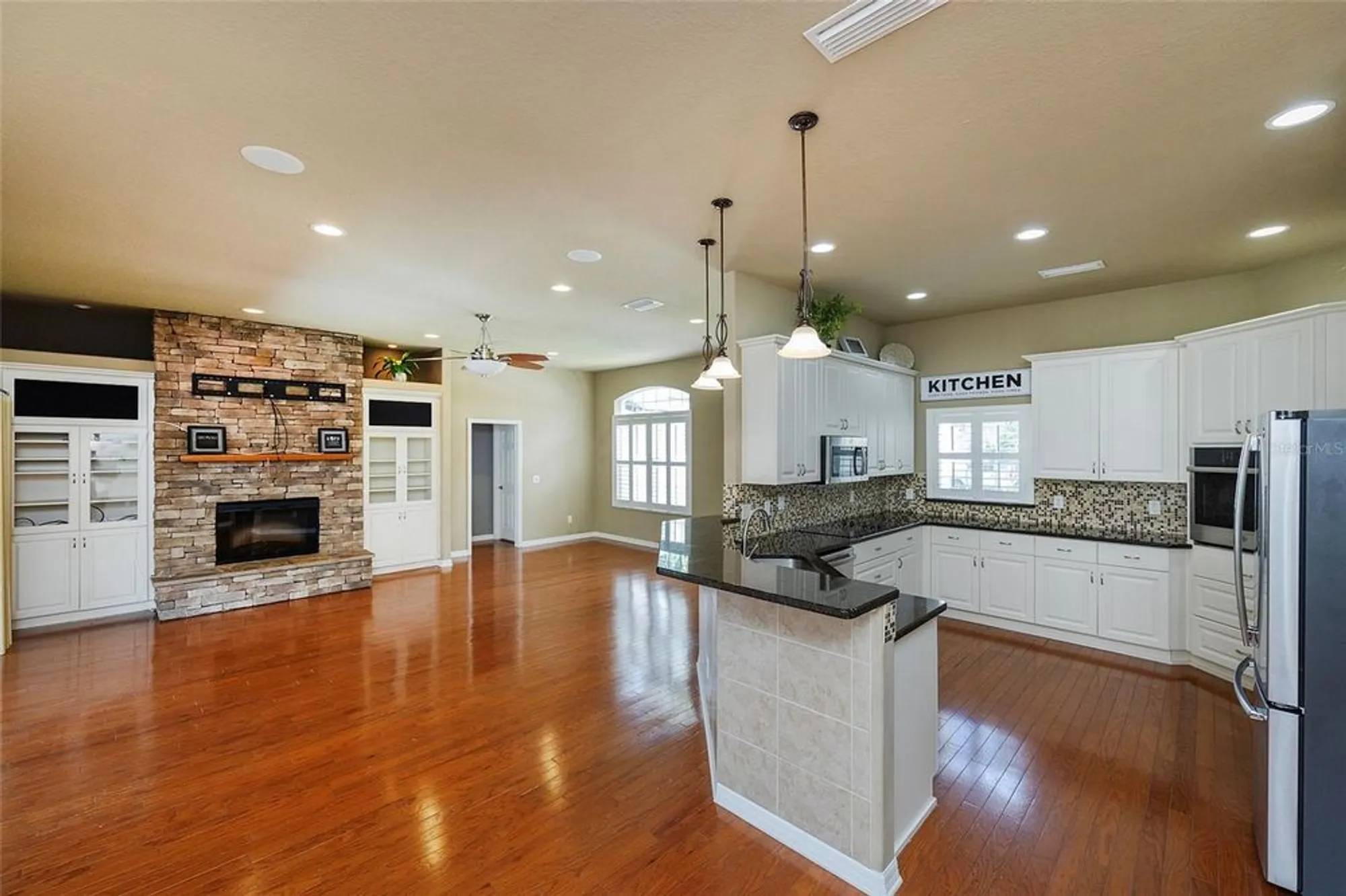 Property Slideshow image 27 of 66 | 6065 spruce point cir, Port Orange, FL, 32128