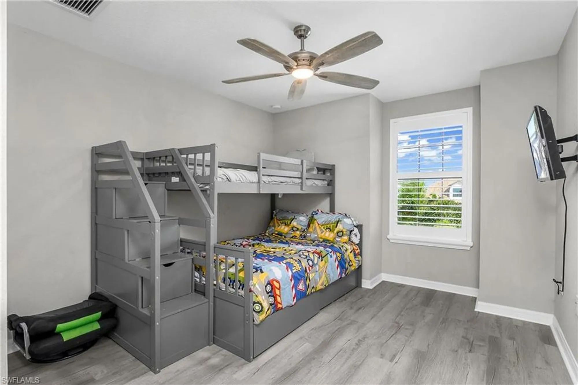 Property Slideshow image 34 of 50 | 17641 brooksin ct, Estero, FL, 33928