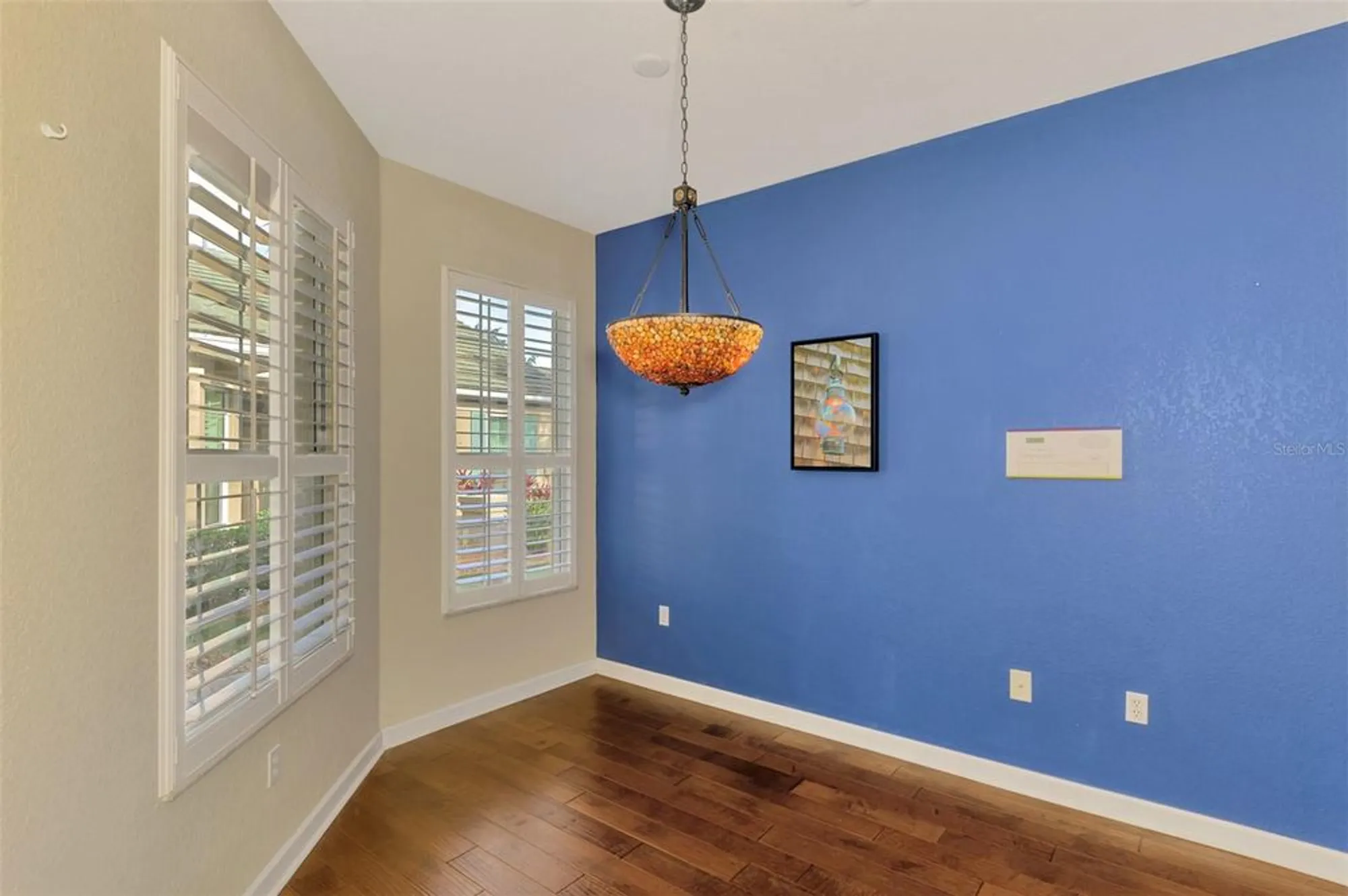 Property Slideshow image 19 of 53 | 4914 lakescene pl, Sarasota, FL, 34243