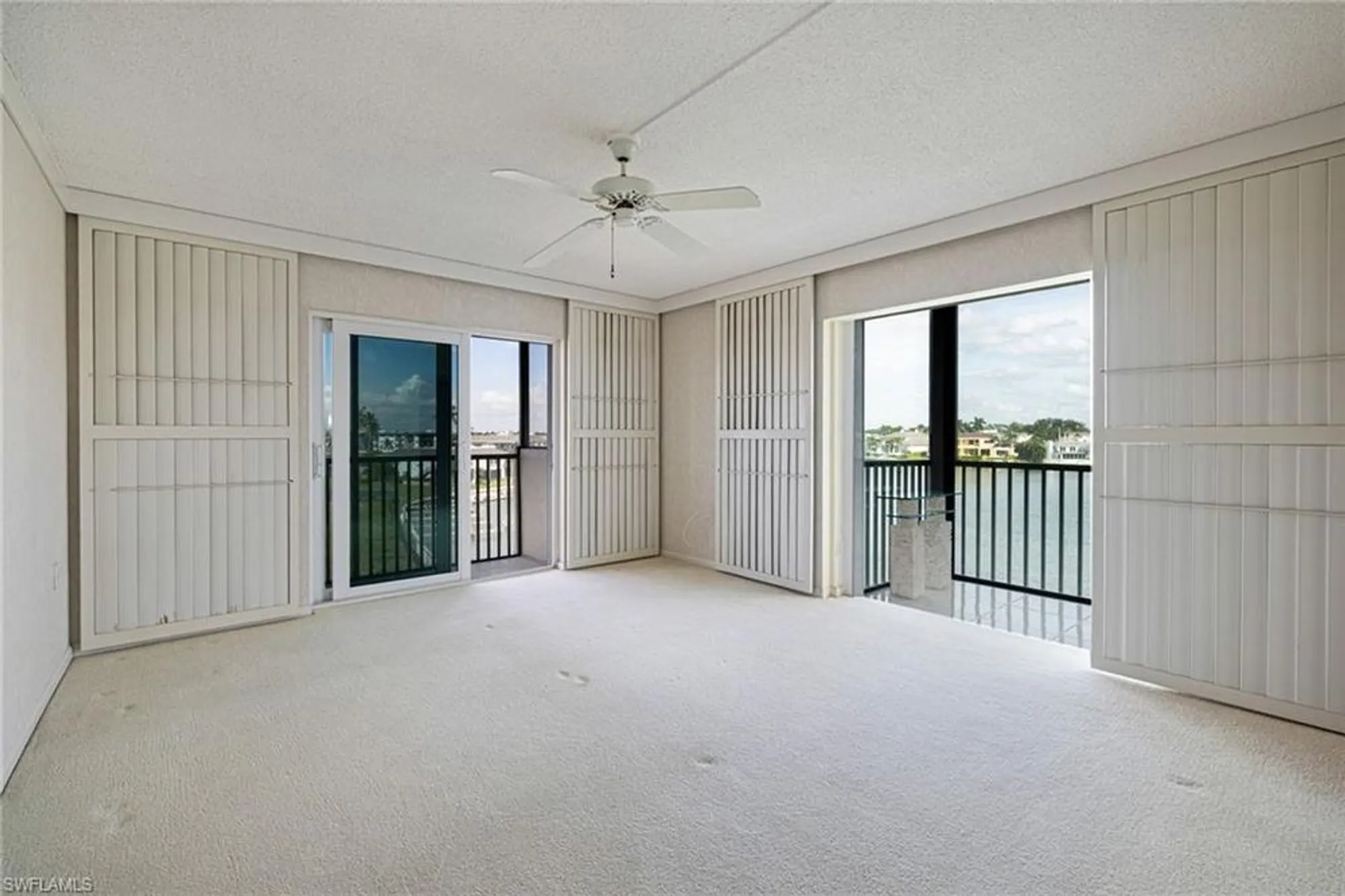 Property Slideshow image 24 of 49 | 3200 gulf shore blvd 401, Naples, FL, 34103
