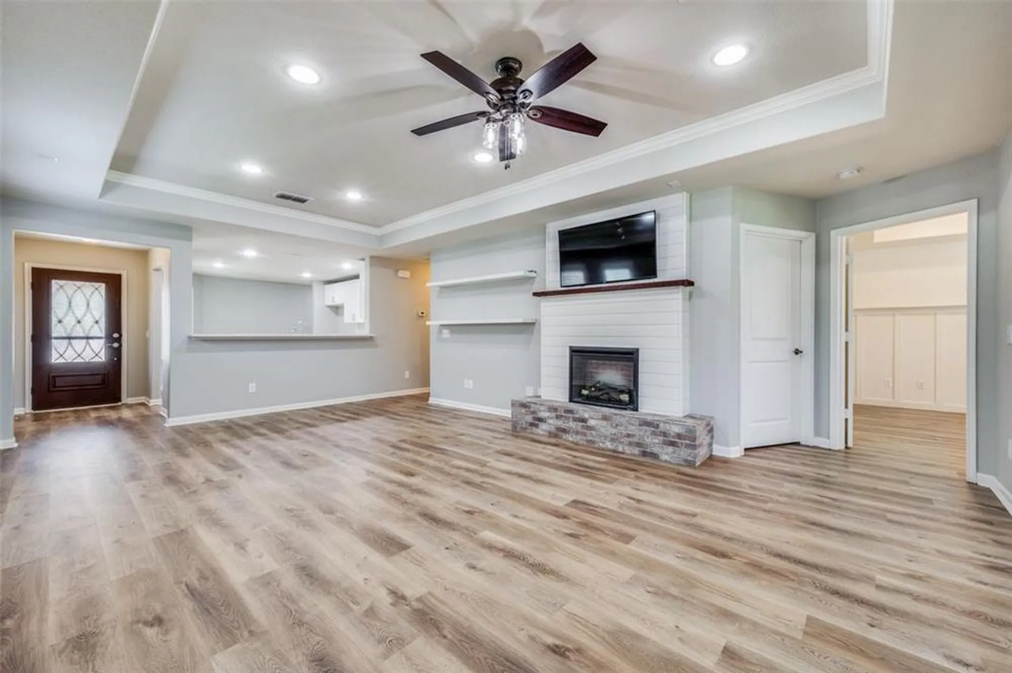 Property Slideshow image 5 of 40 | 6726 hickory creek dr, Frisco, TX, 75036