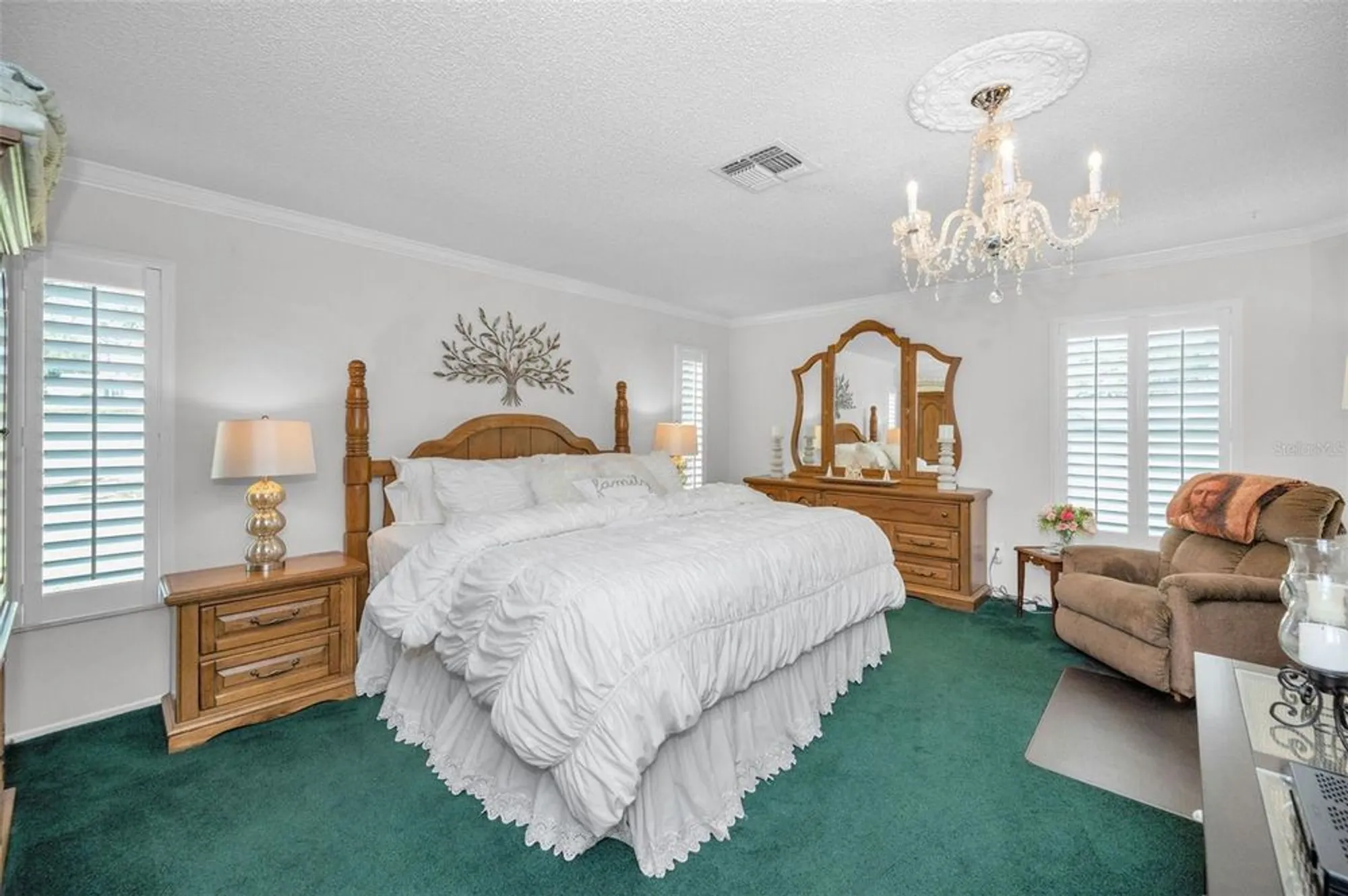 Property Slideshow image 20 of 58 | 1199 woodfield ct, Palm Harbor, FL, 34684