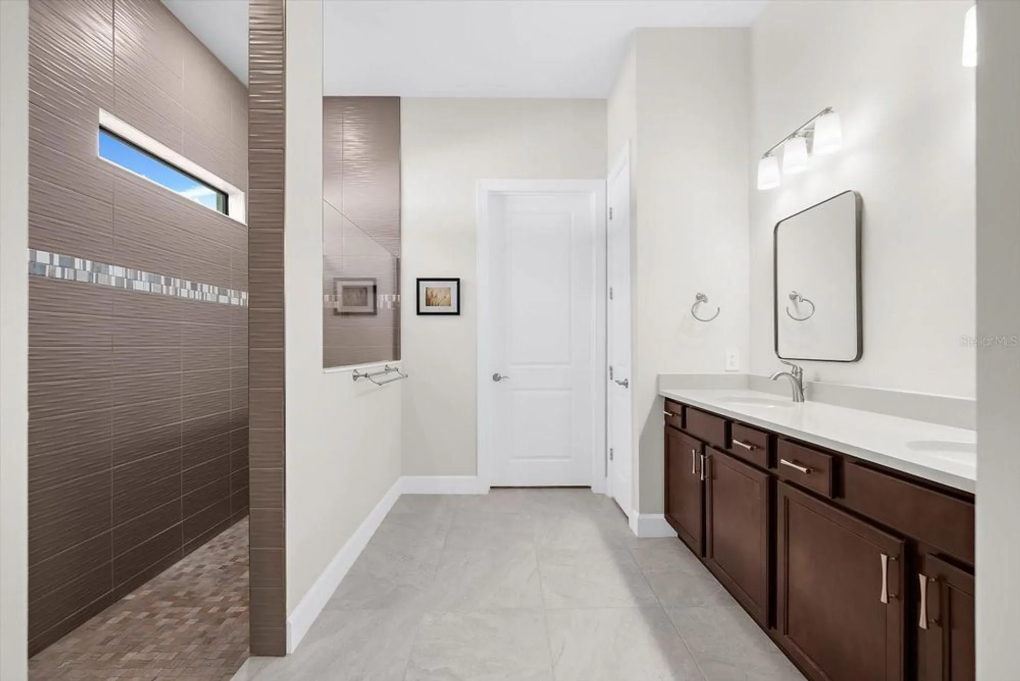 Property Slideshow image 28 of 100 | 7140 woodville cv, Bradenton, FL, 34202