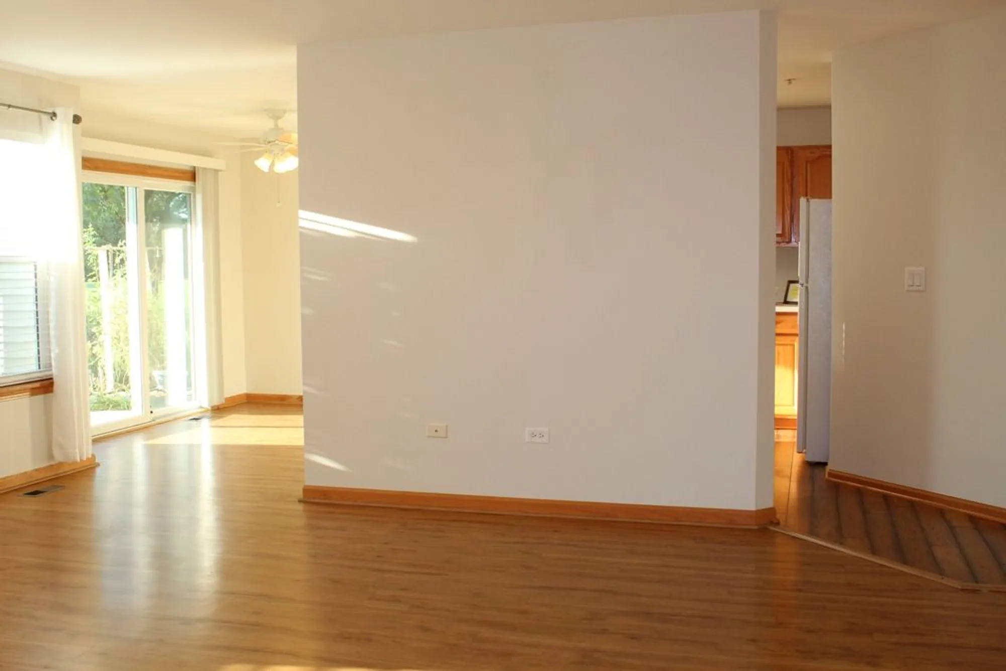 Property Slideshow image 9 of 43 | 13832 s balsam ln d, Plainfield, IL, 60544