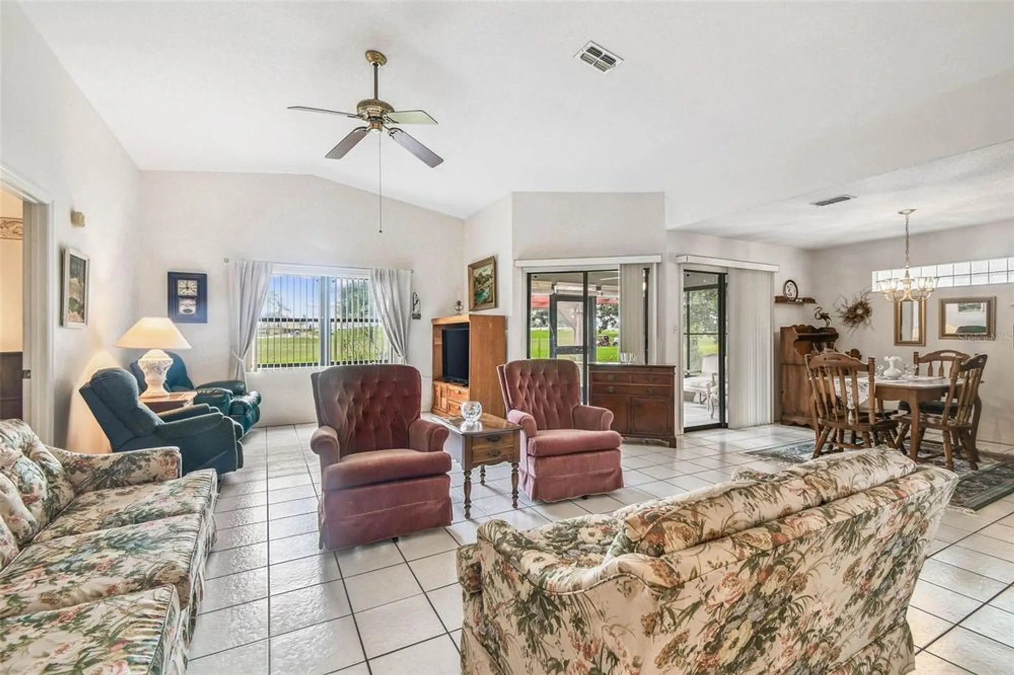 Property Slideshow image 18 of 98 | 6222 crane dr, Lakeland, FL, 33809