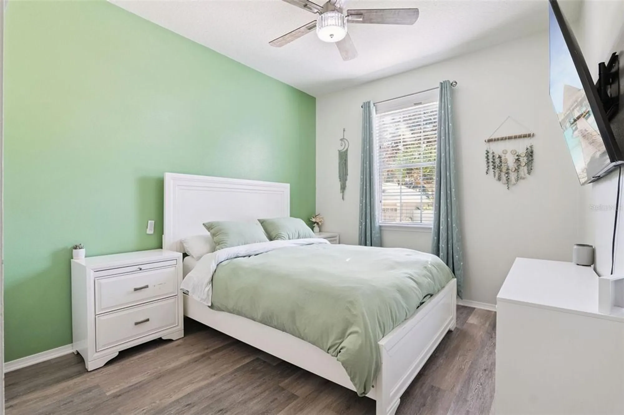 Property Slideshow image 13 of 54 | 30242 tokara ter, Mount Dora, FL, 32757