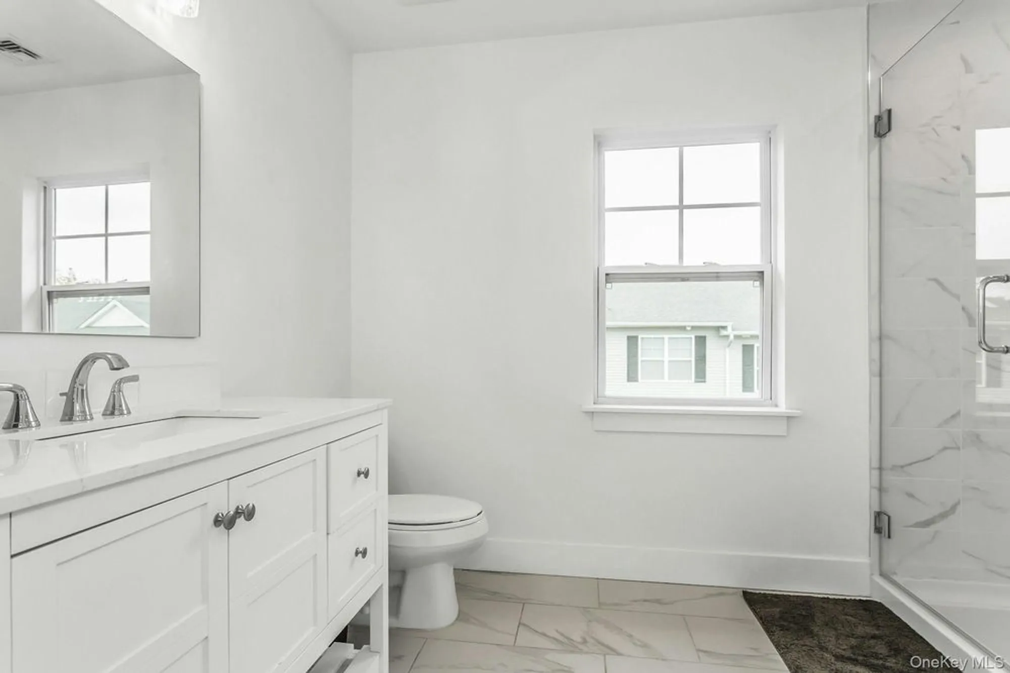 Property Slideshow image 12 of 19 | 512 breton way, Glen Cove, NY, 11542