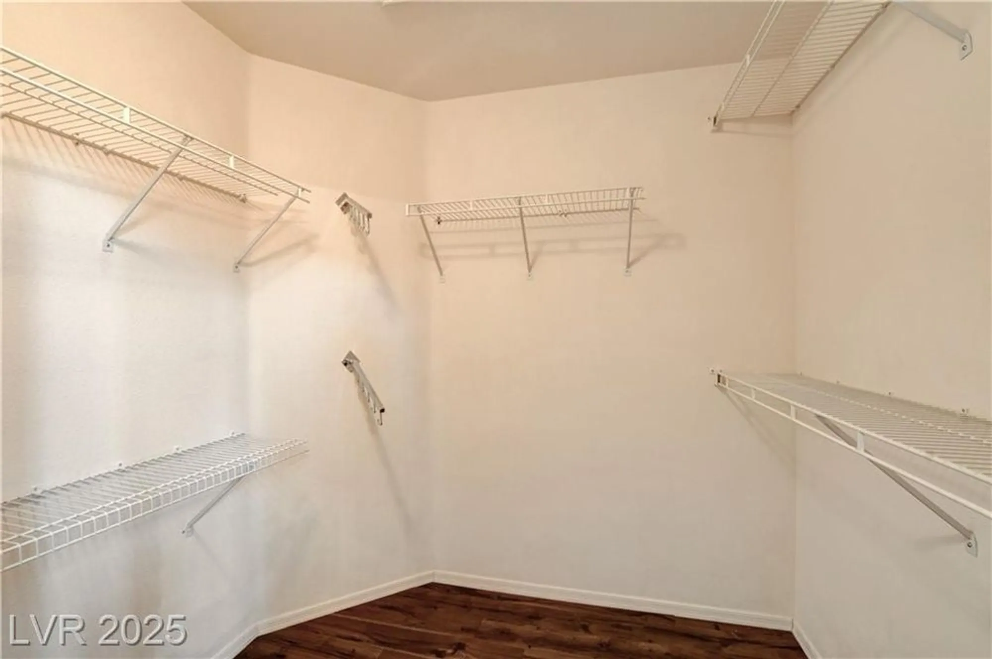 Property Slideshow image 38 of 74 | 1904 hot oak ridge st, Las Vegas, NV, 89134