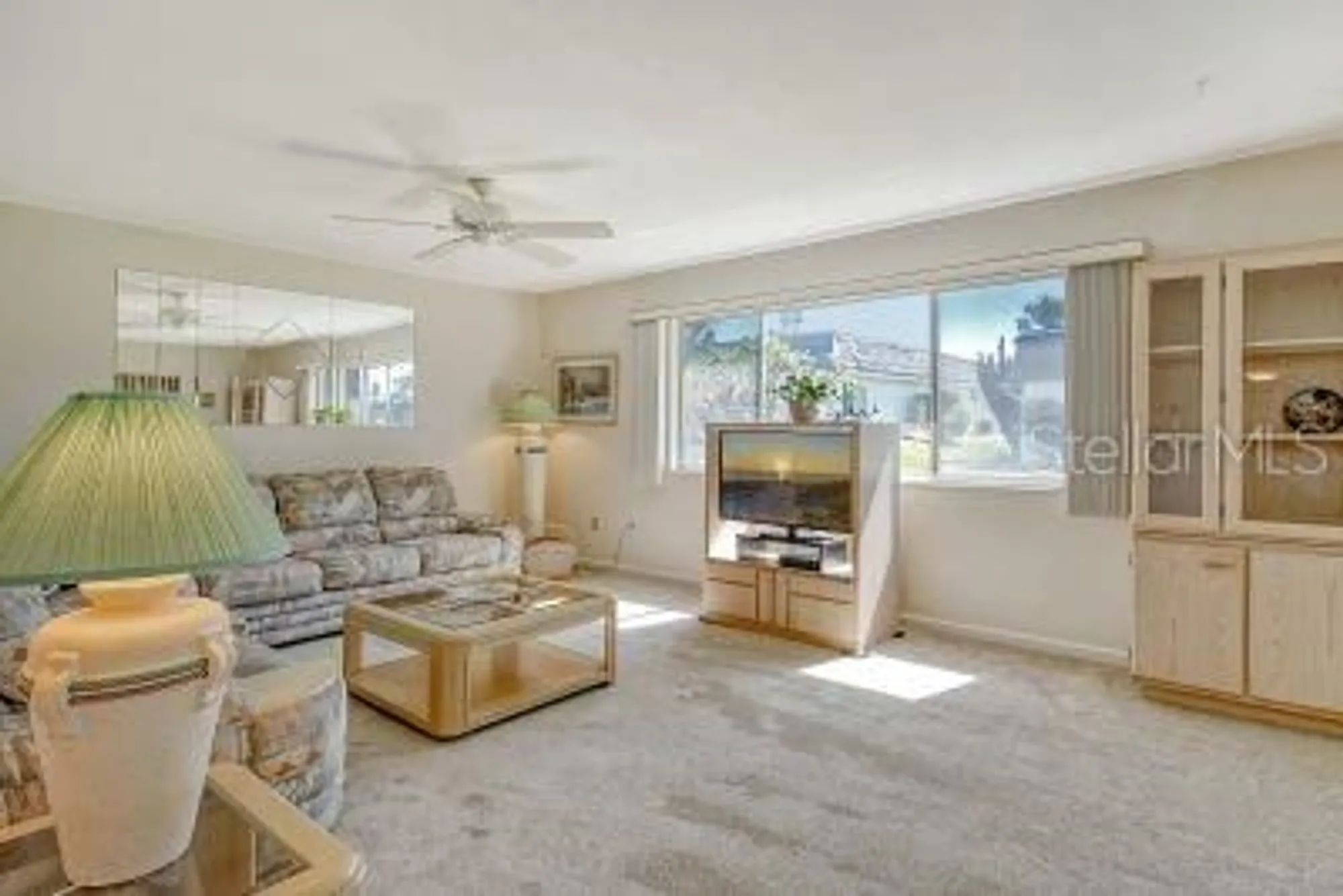 Property Slideshow image 10 of 35 | 2020 riverbluff pkwy # v329, Sarasota, FL, 34231