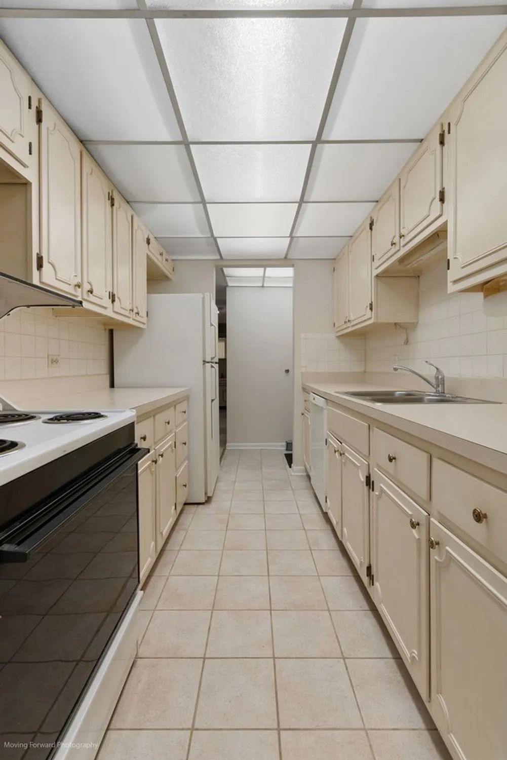 Property Slideshow image 12 of 36 | 2900 maple ave apt 13c, Downers Grove, IL, 60515