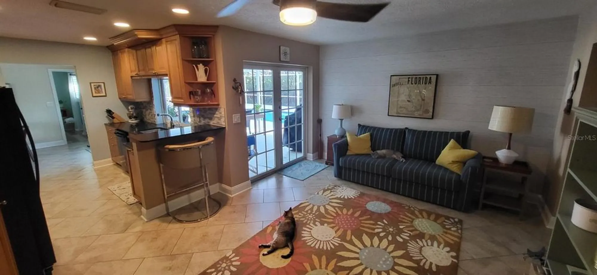 Property Slideshow image 13 of 31 | 3619 pembrook dr, Sarasota, FL, 34239