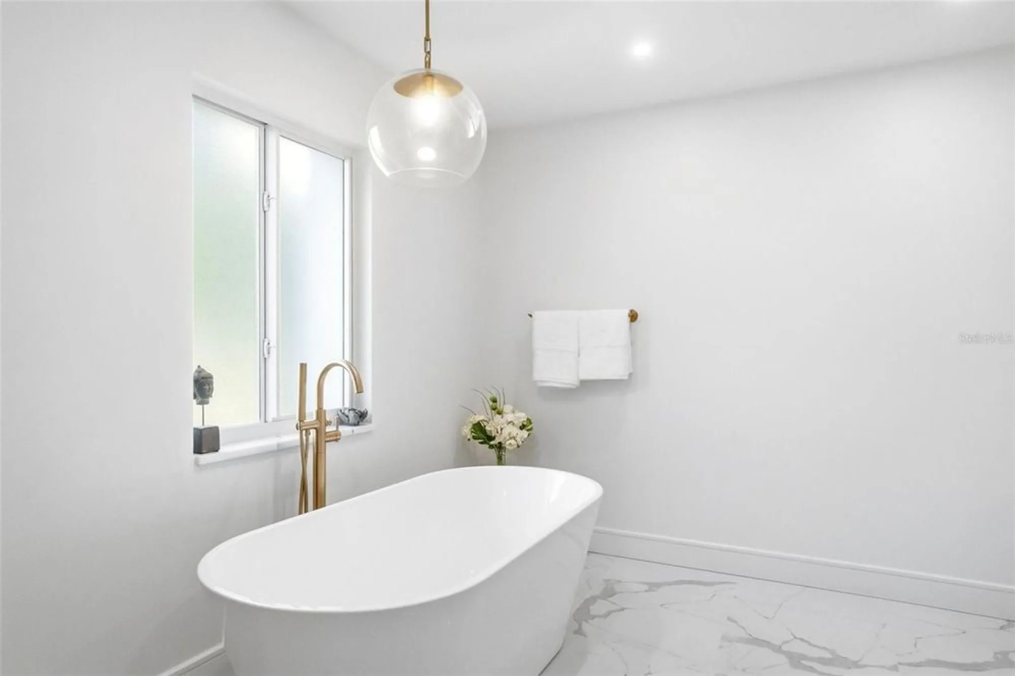 Property Slideshow image 40 of 66 | 1660 pine harrier cir, Sarasota, FL, 34231